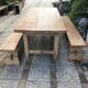Table de ferme et deux bancs en chêne massif