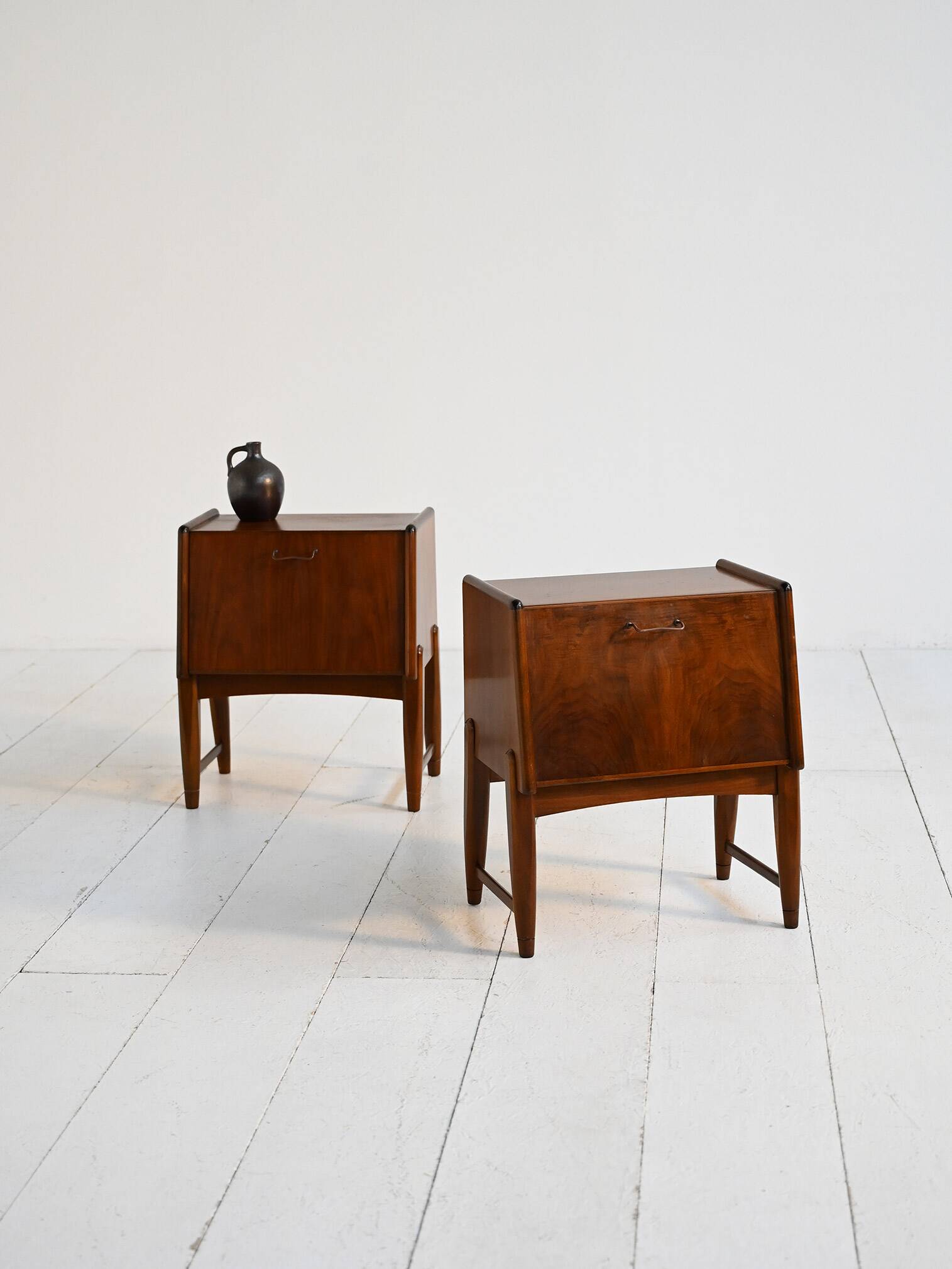 Tables de chevet en teck par A. Chr. Laursen, Danemark, années 1950.