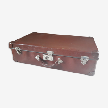 Retro old suitcase