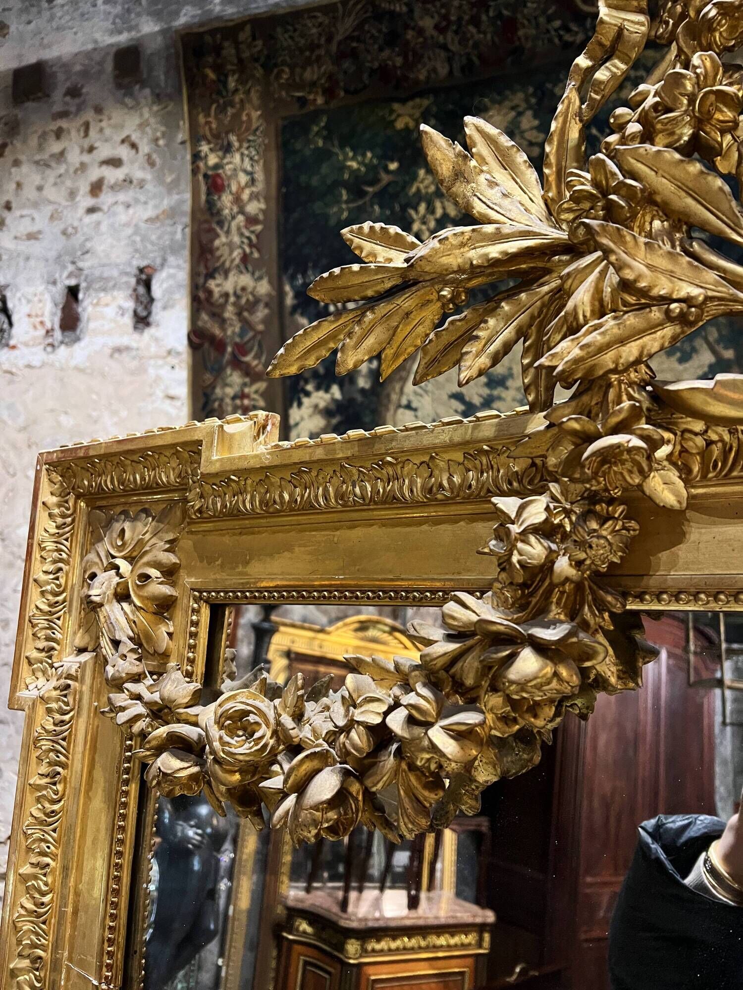 Monumental mirror Napoleon III in gilded wood with the profile of Apollo