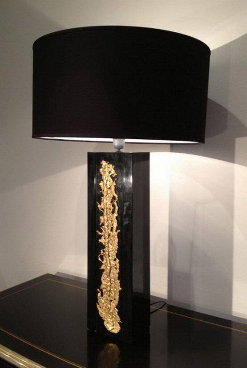 Large black lacquered lamp with gilt bronze decoration