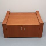 1970s coffeetable in oak with storage