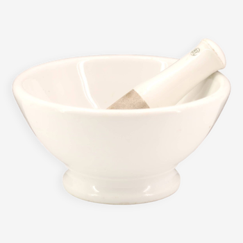 Mortar and pestle in white porcelain from Bayeux, apothecary 1950s