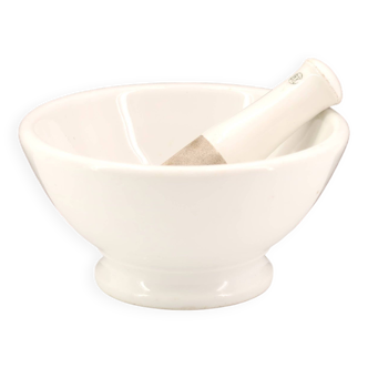 Mortar and pestle in white porcelain from Bayeux, apothecary 1950s
