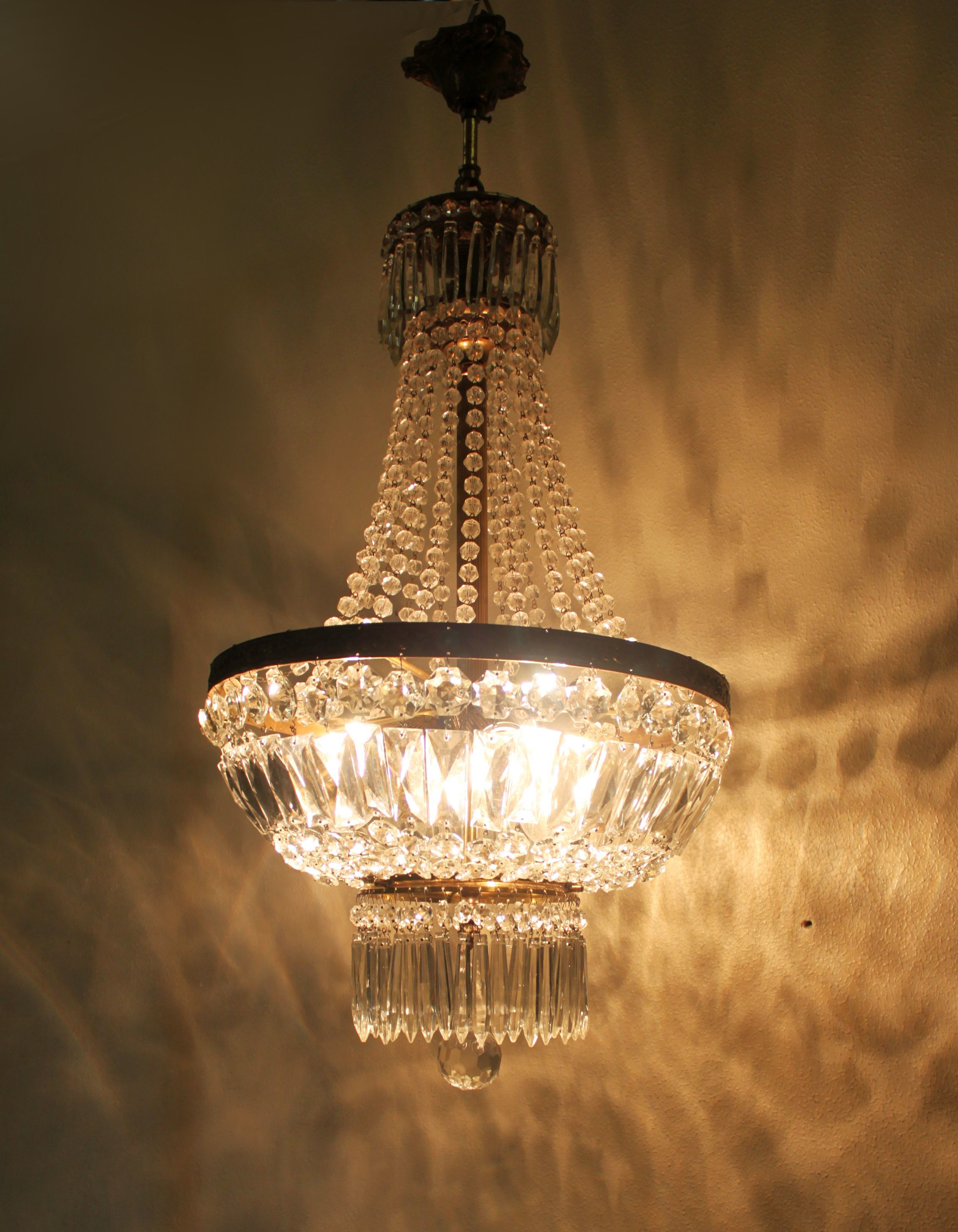 Chandelier basket empire style