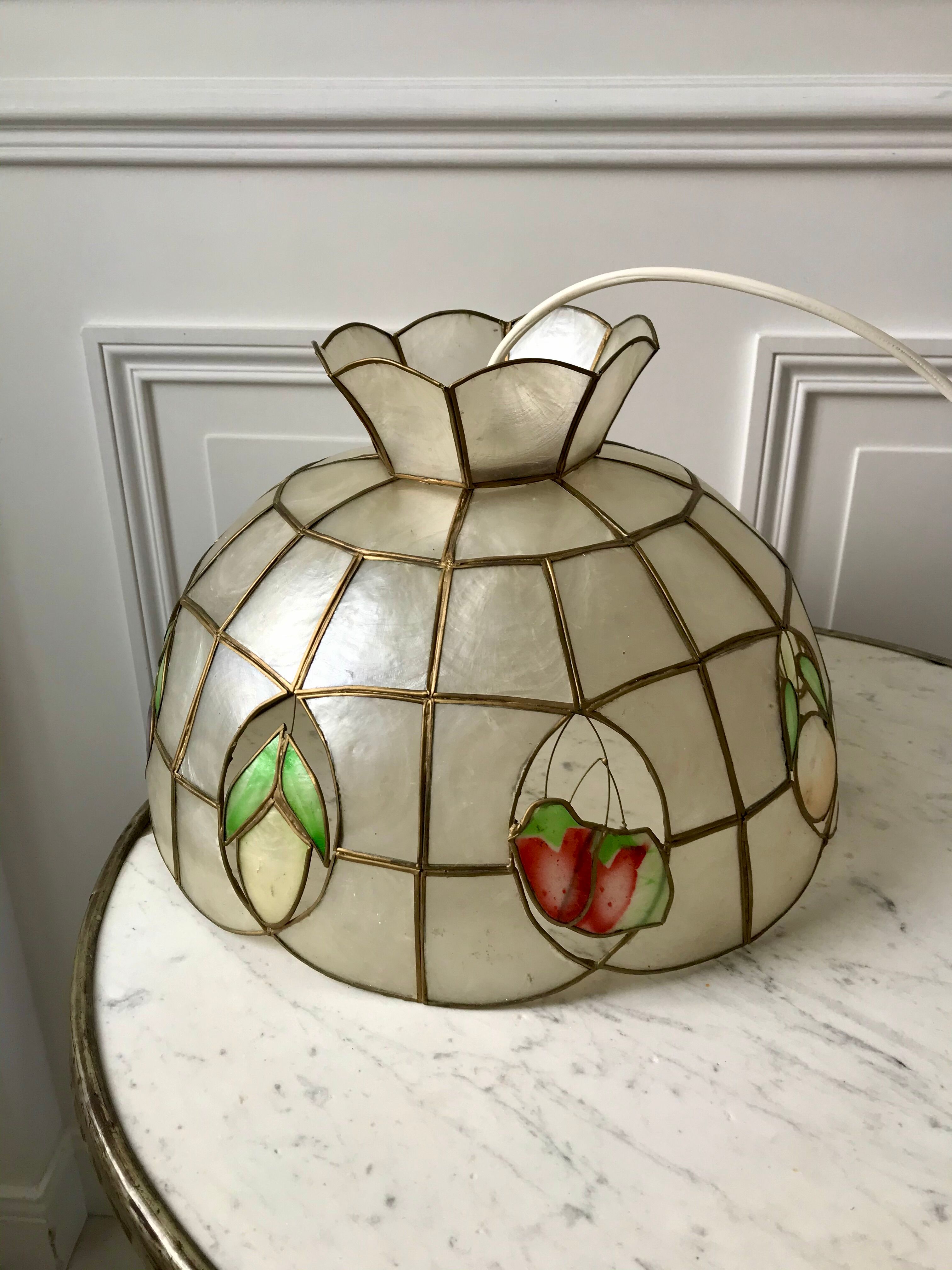 Mother-of-pearl suspension fruits 60s