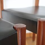 Pair of Scandinavian chairs skaï/teak