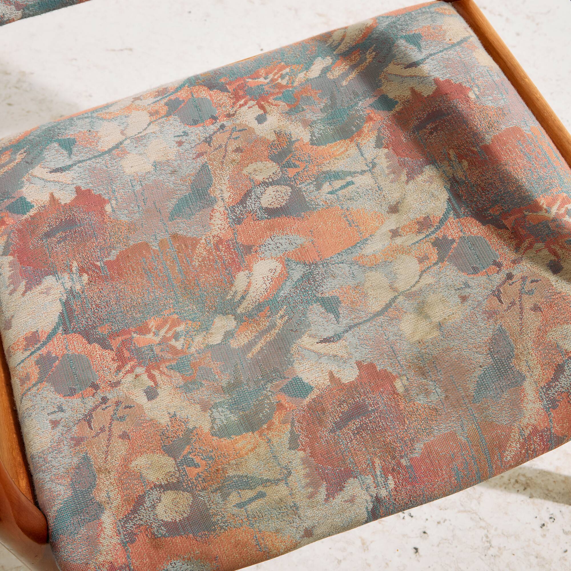 MK9799 Beech armchair