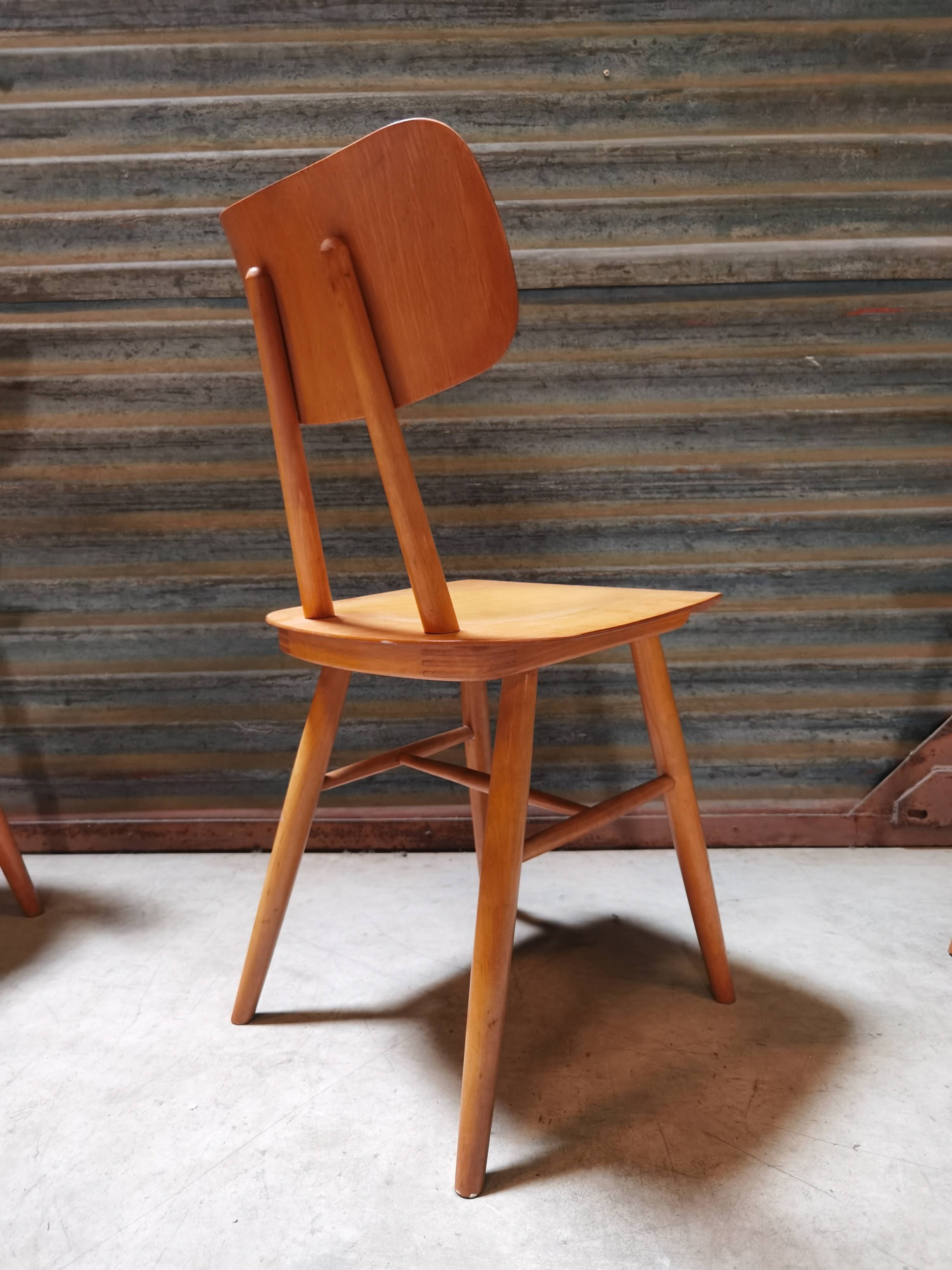 Set of 5 all-wood chairs published by Ton 1960