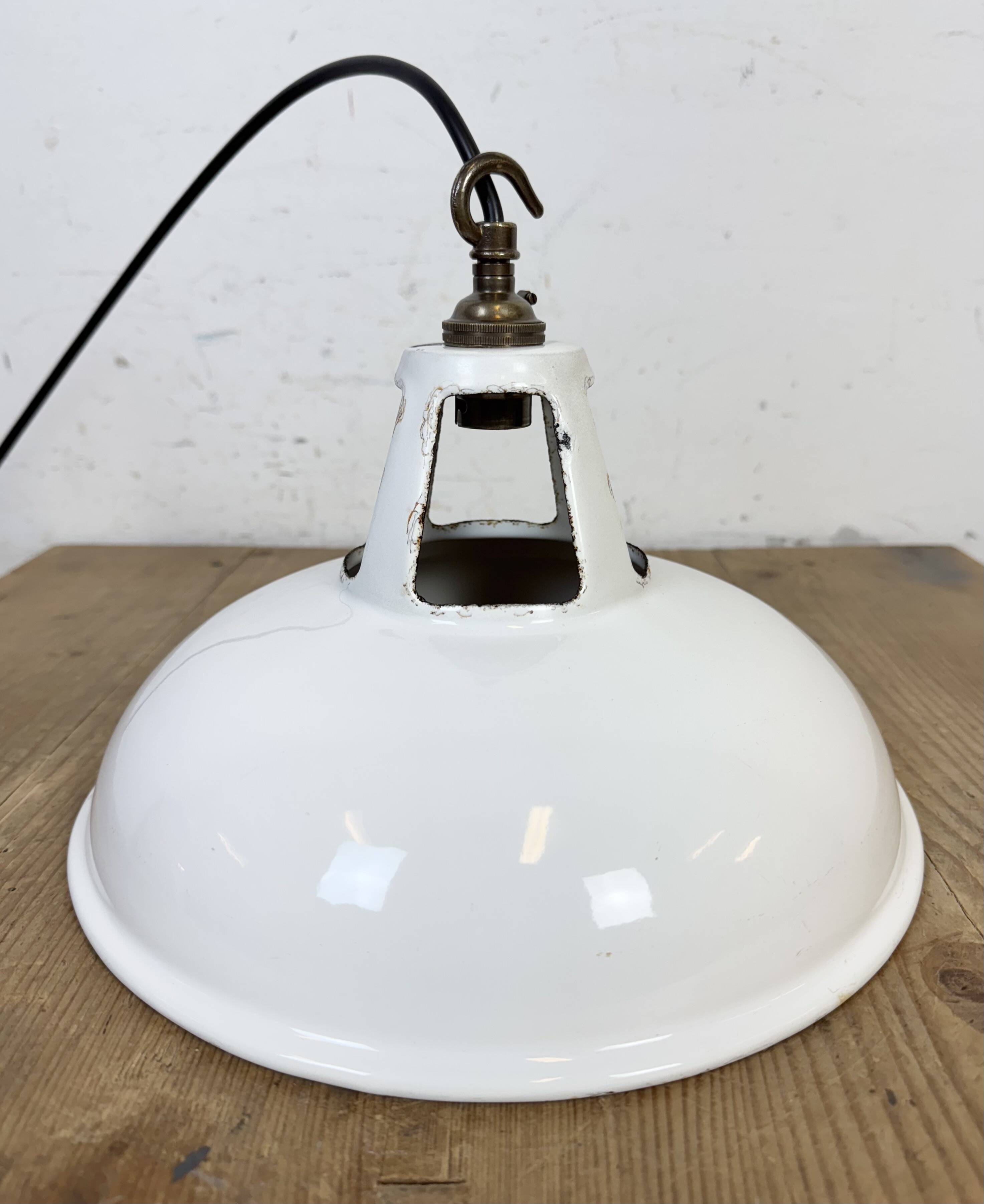 Industrial White Enamel Factory Pendant Lamp from Thorlux, 1960s