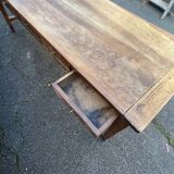 Farm table
