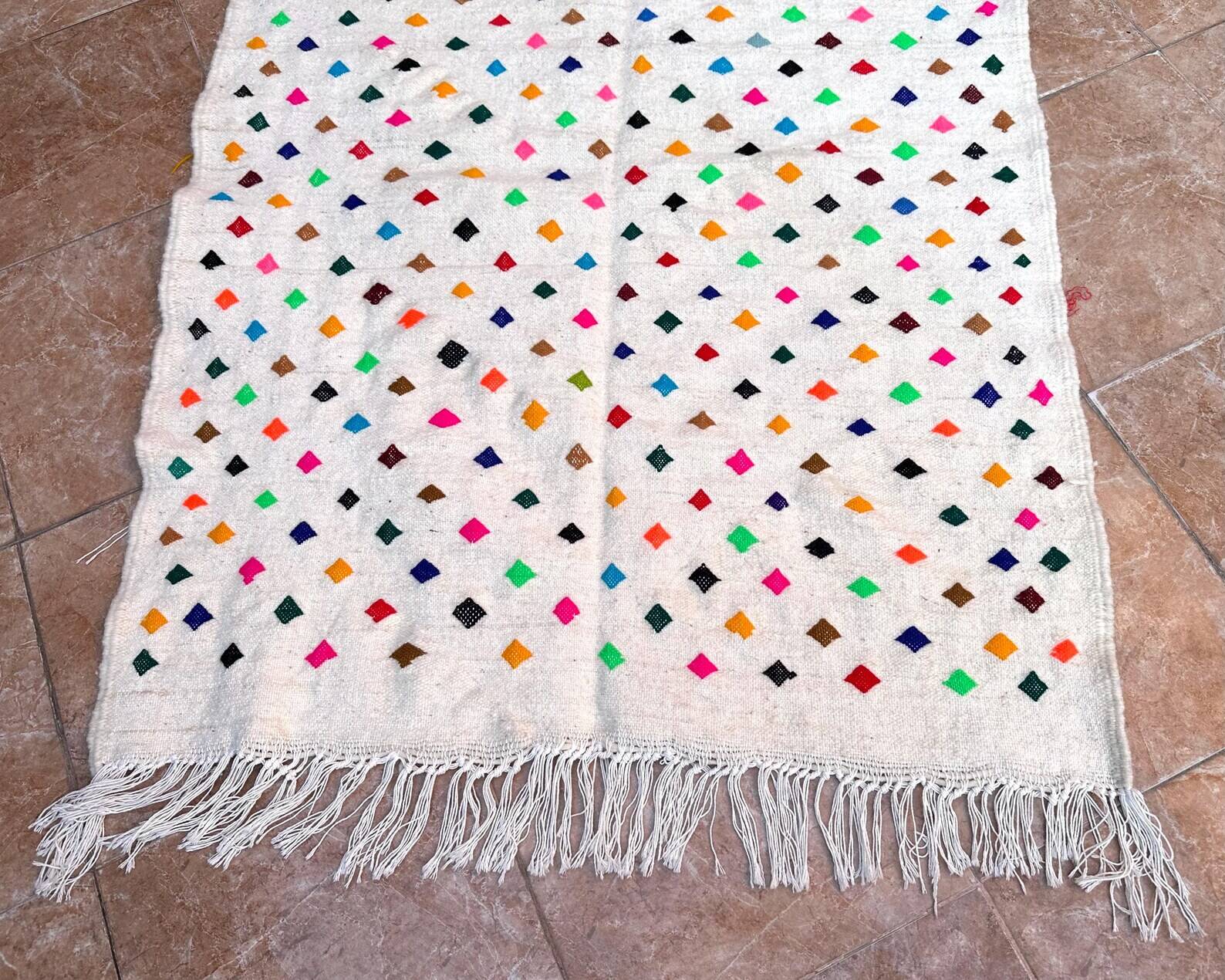 Moroccan rug - handmade rug - Berber wool rug - Floor rug - Crocheted rug.