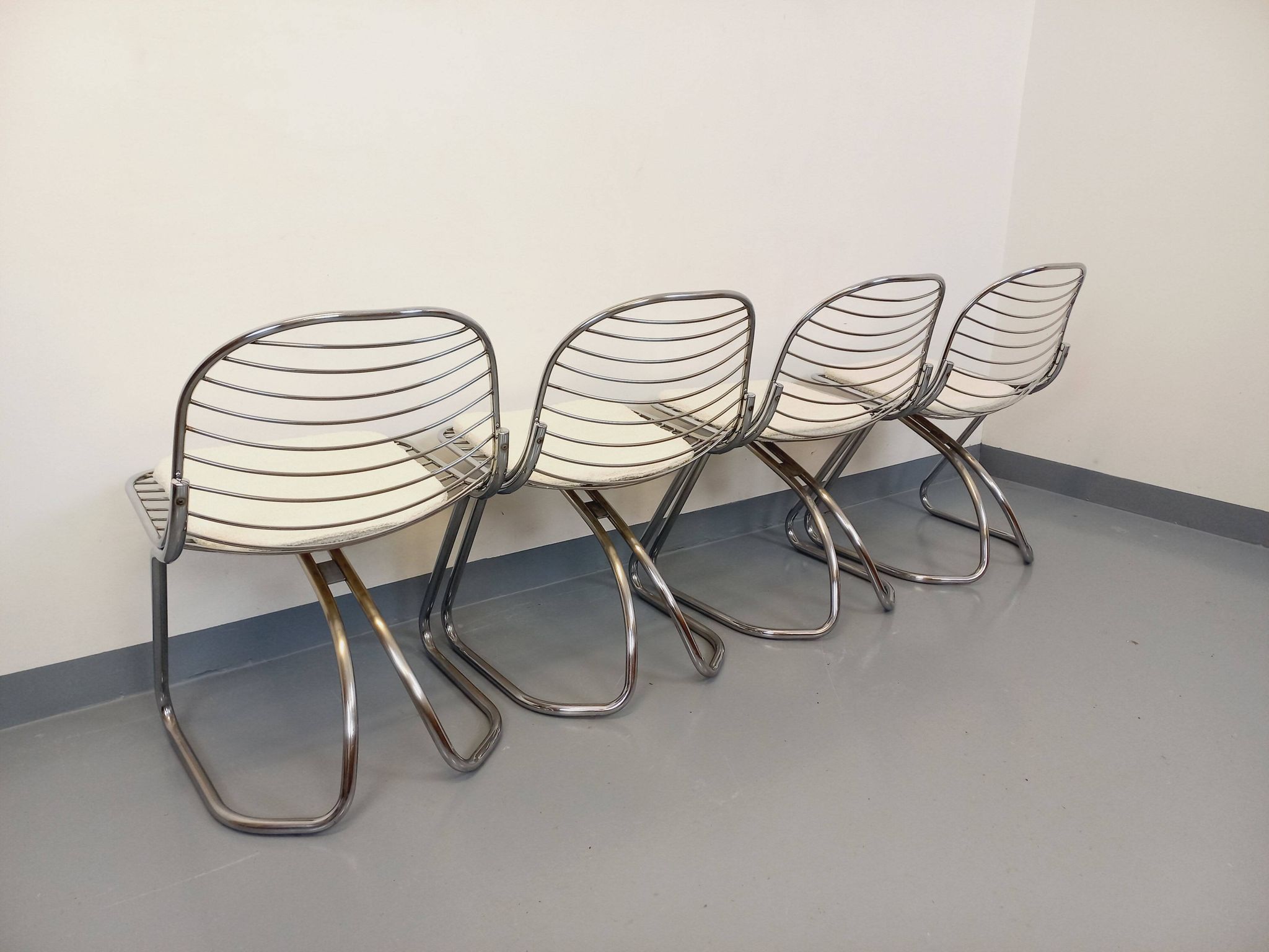 Set of 4 vintage Italian Gastone Rinaldi style chairs in chrome metal