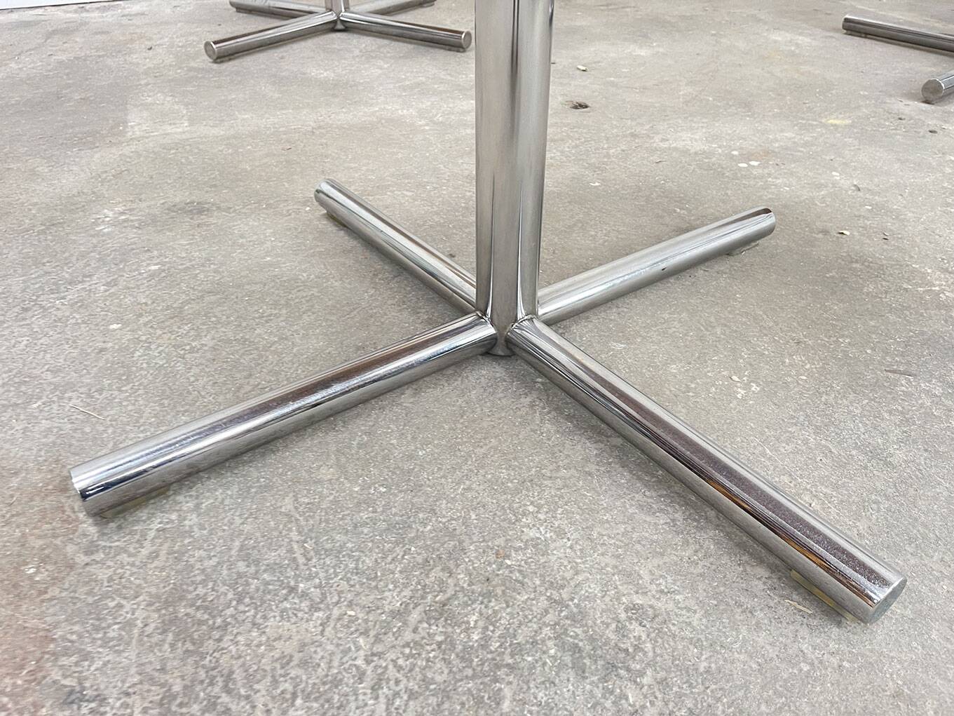 Dietiker vintage round table