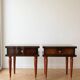 Paire de tables de chevet style Empire en bois foncé
