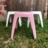 Série de 3 tabourets ancien en plastique blanc & rose vintage