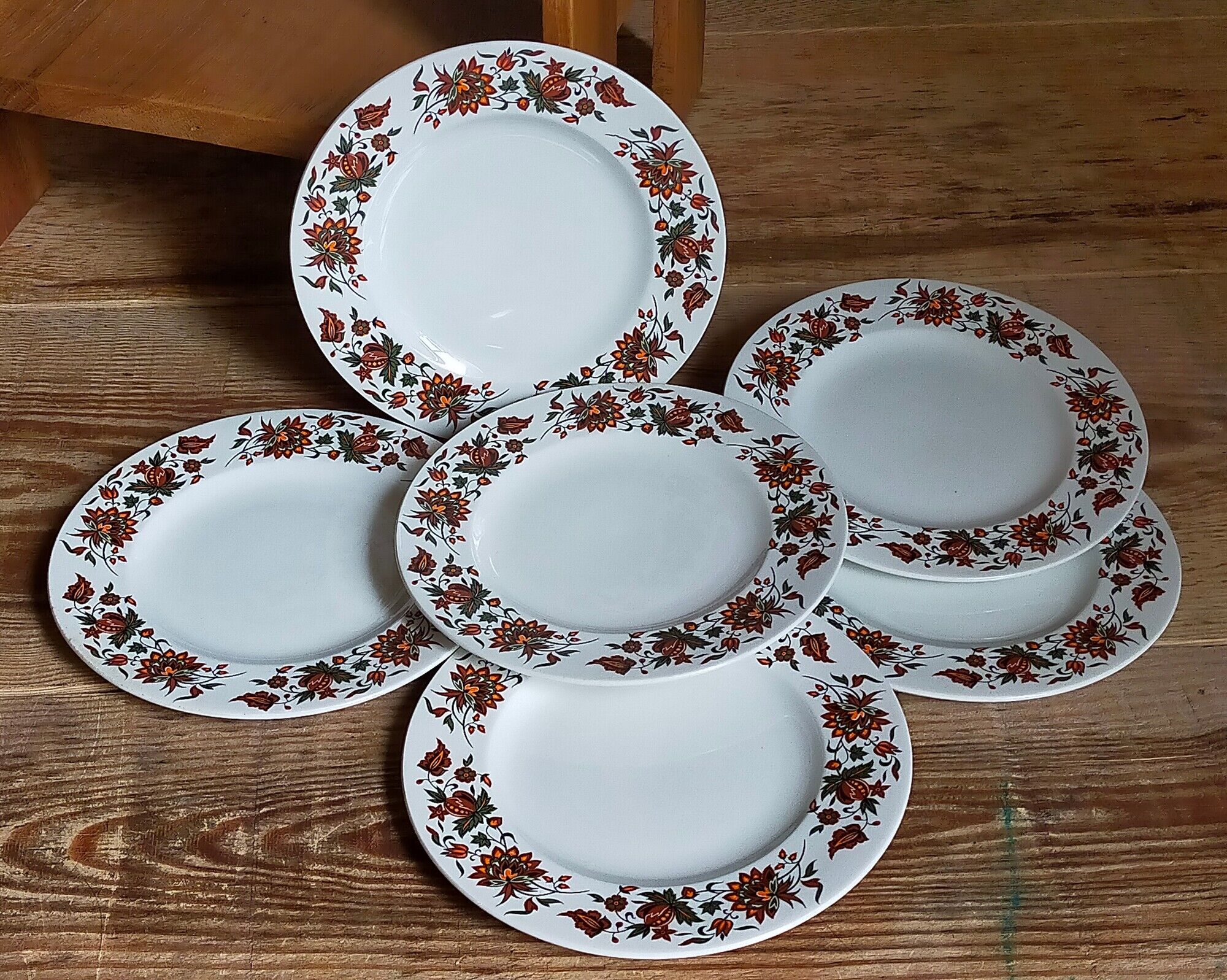 Six vintage English fine porcelain dessert plates