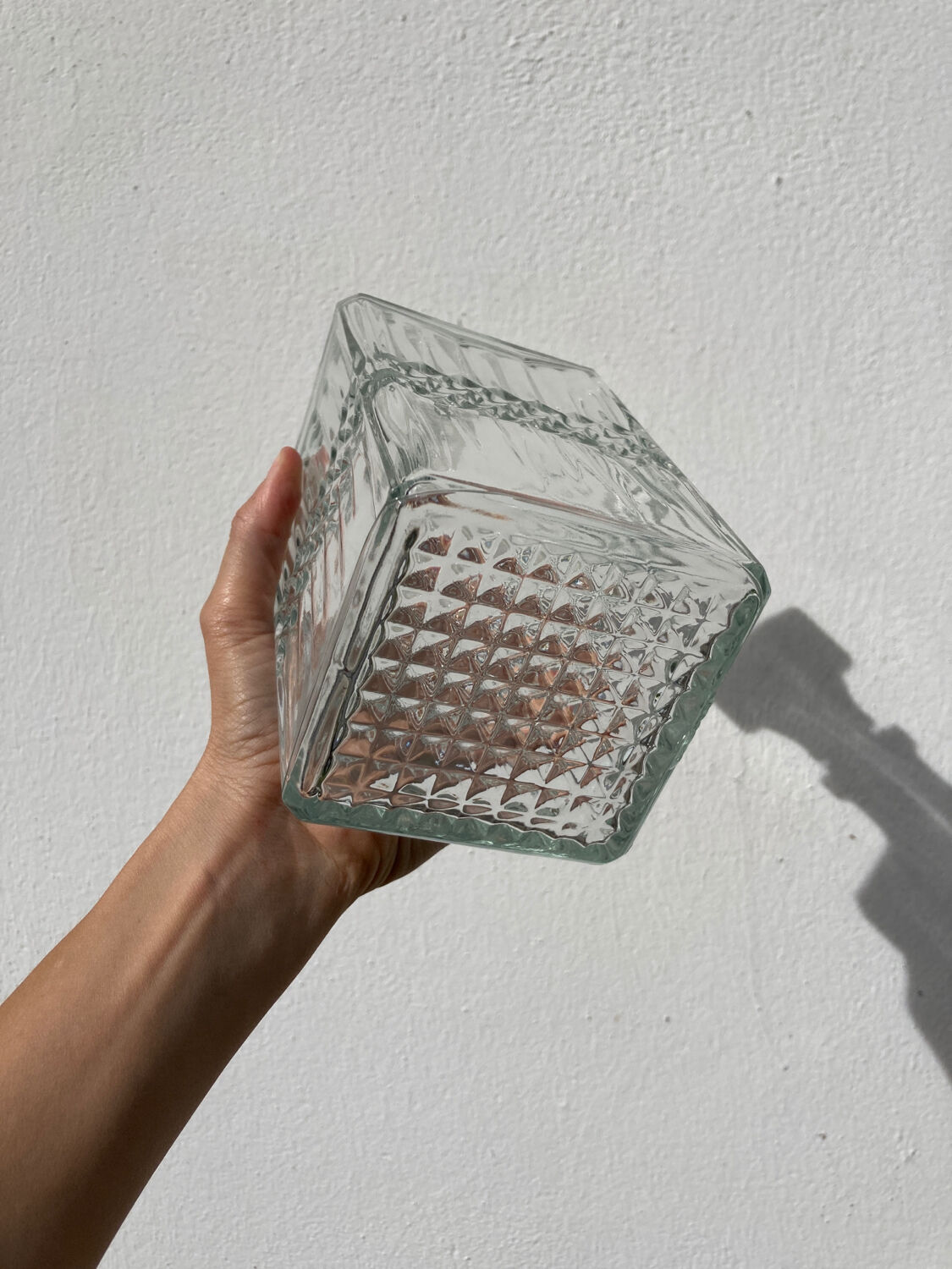 Glass whiskey decanter