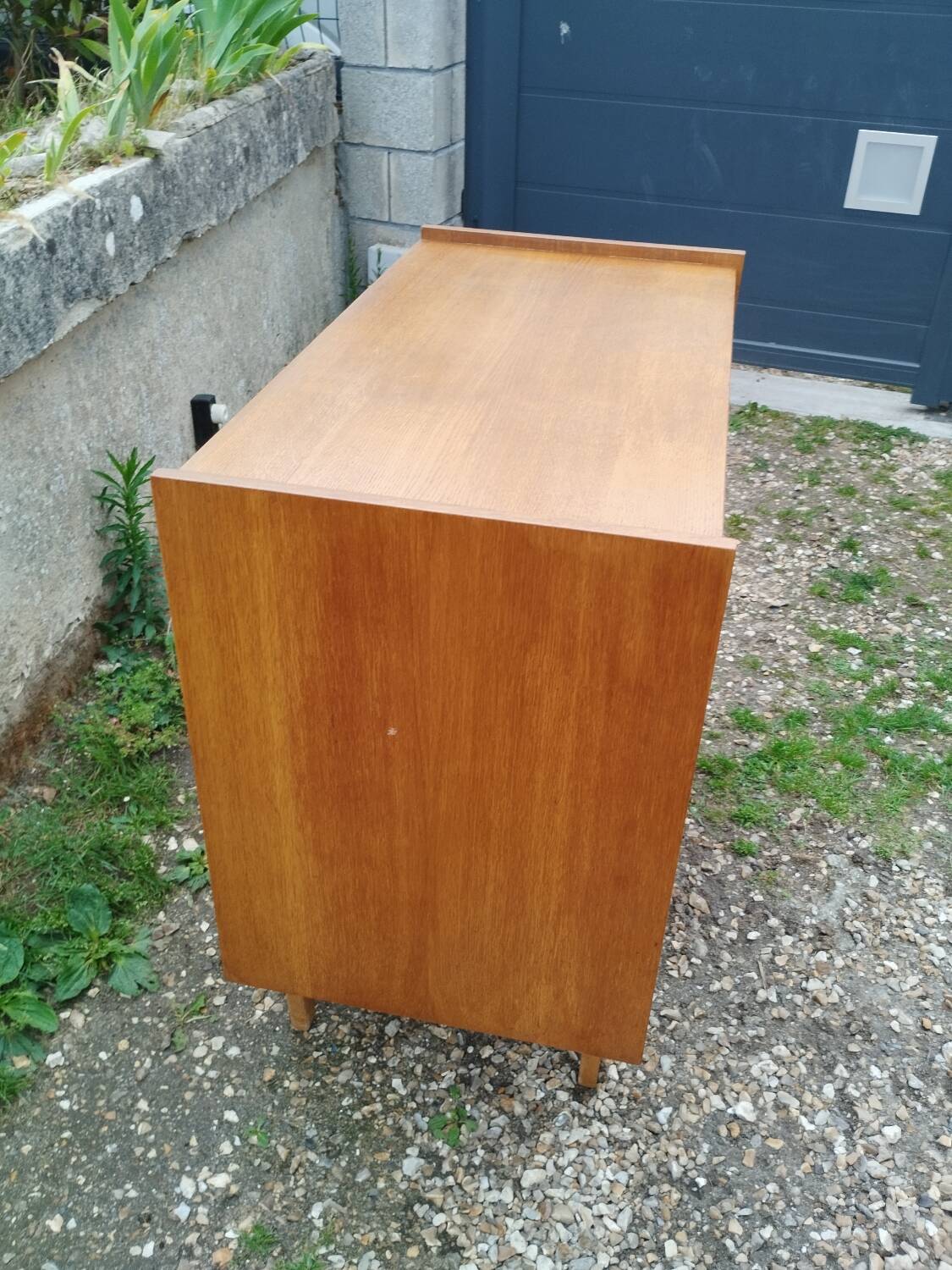 Commode en rotin ancien vintage pieds compas