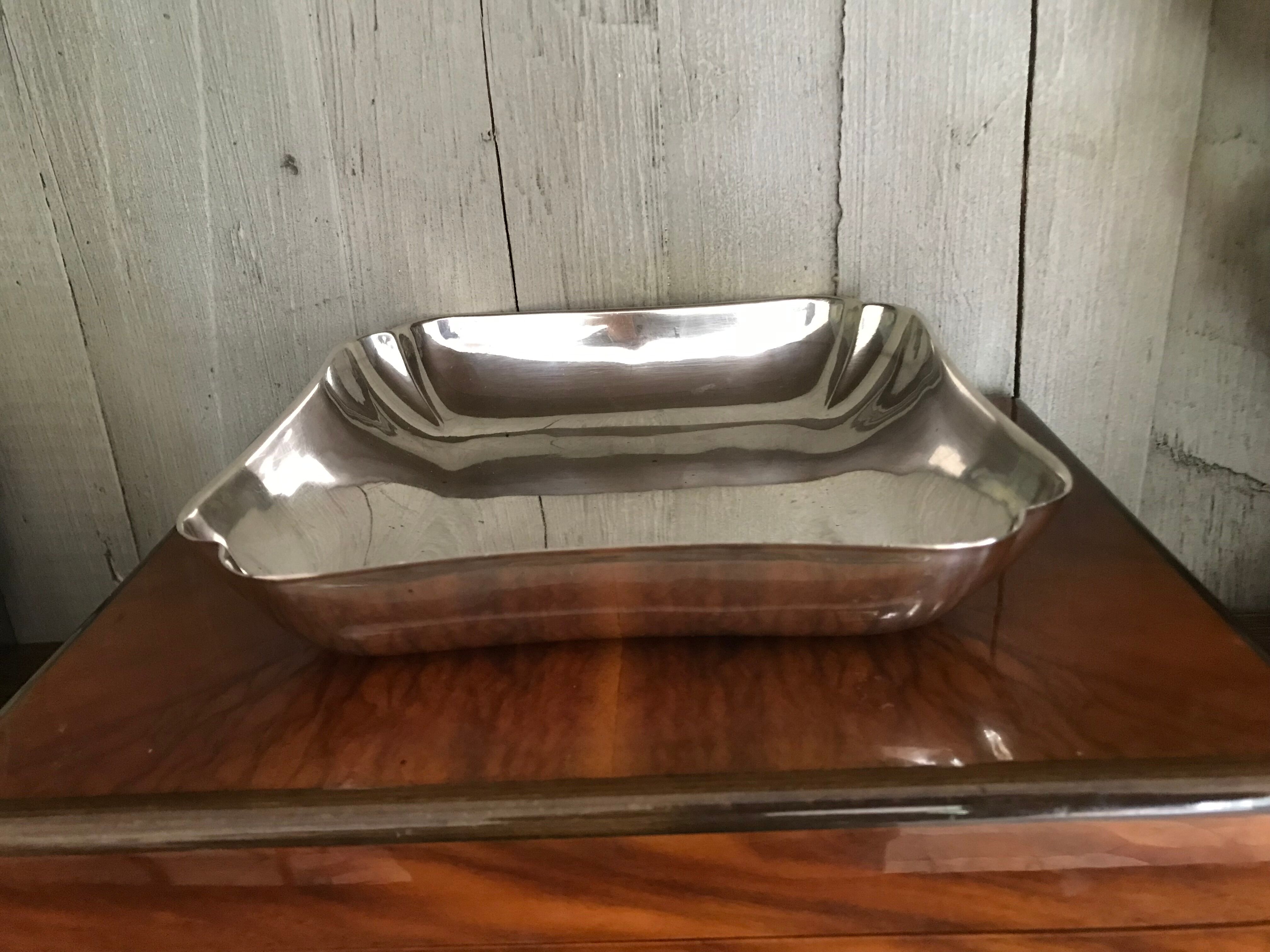 Silver metal pockets