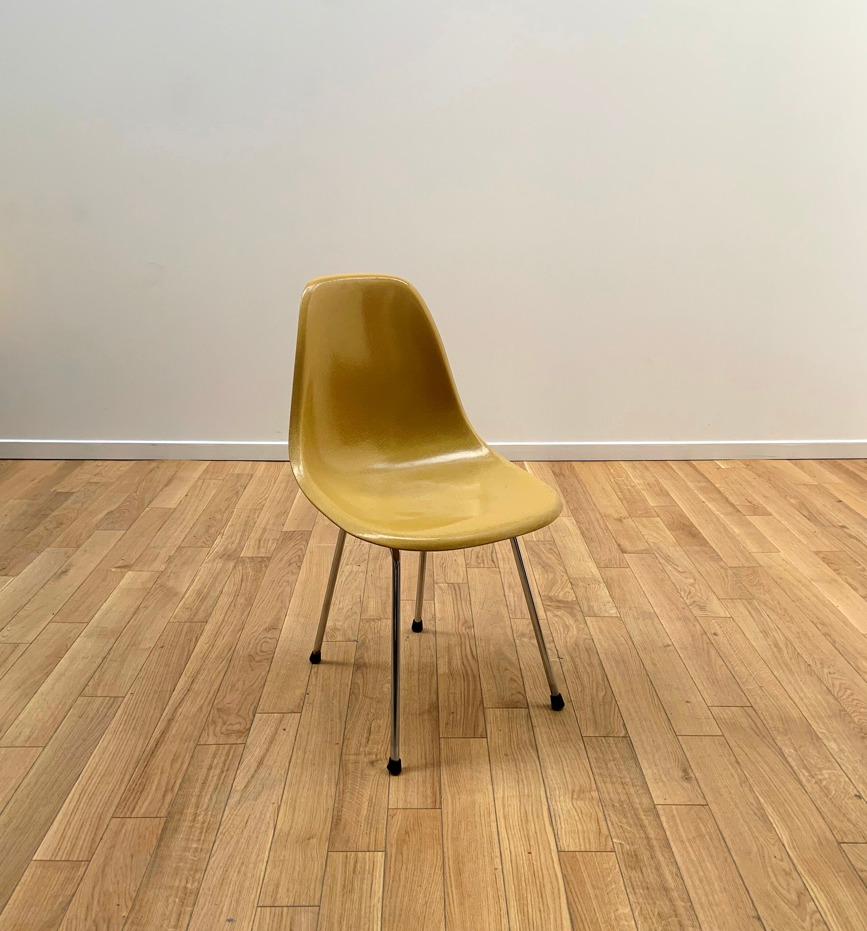 Herman Miller DSX chair, Mobilier International