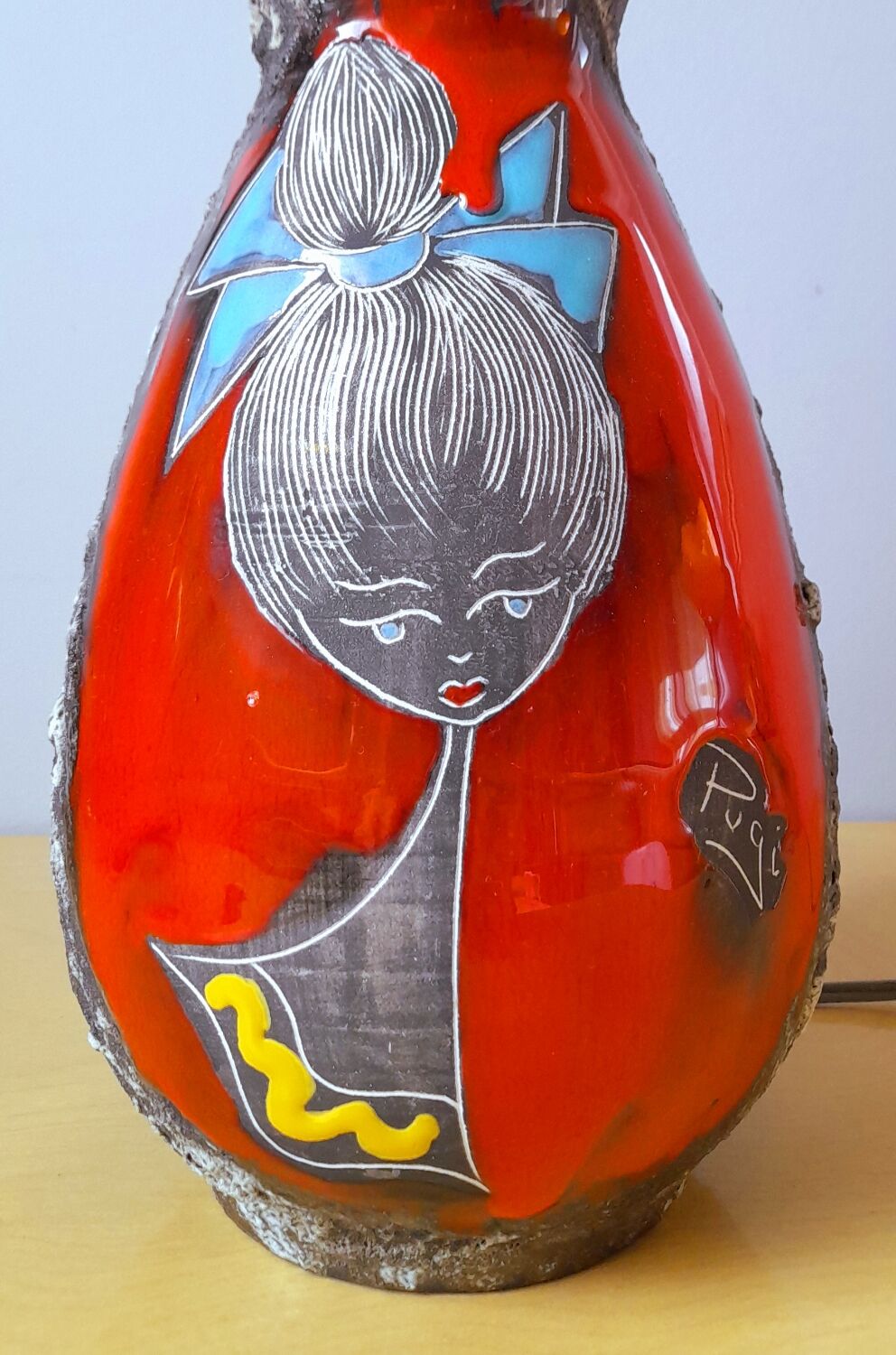Fat lava 50s lamp base
