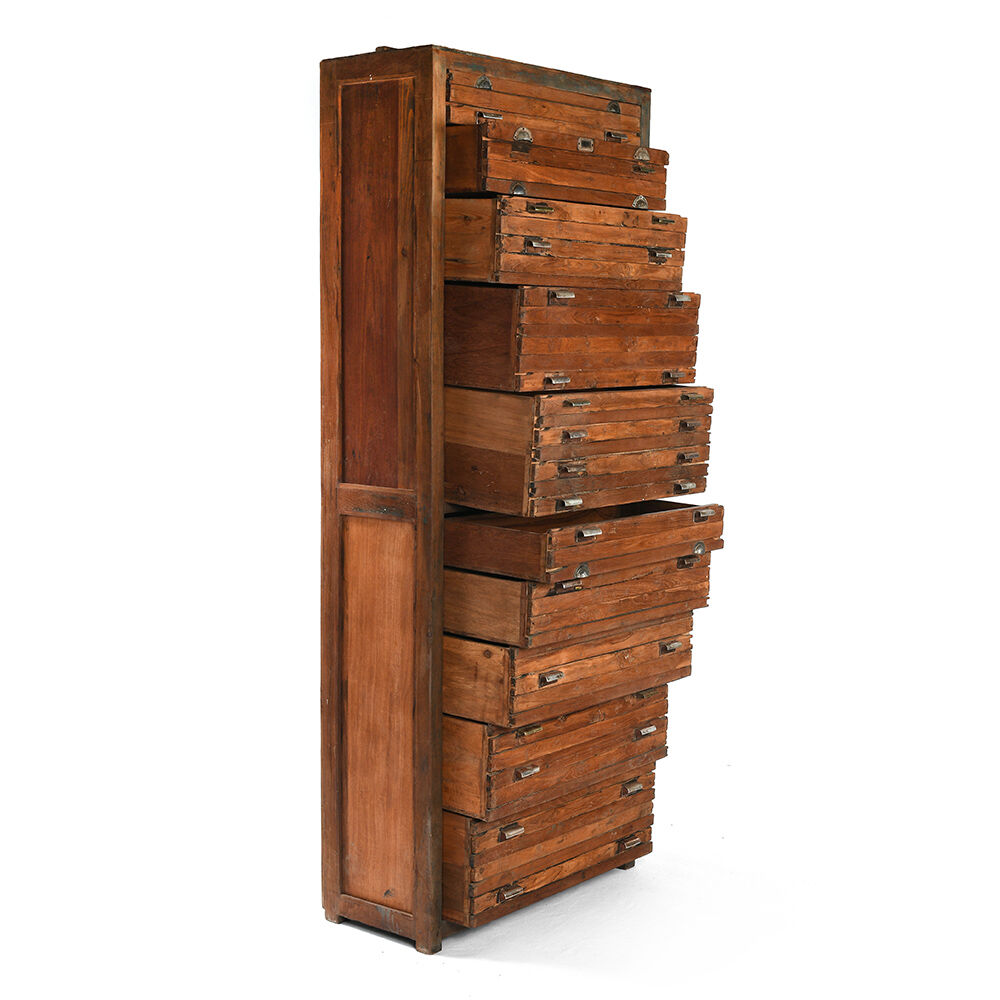 Furniture with 10 drawers