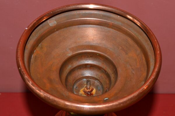 Coupe en cuivre , époque 1930