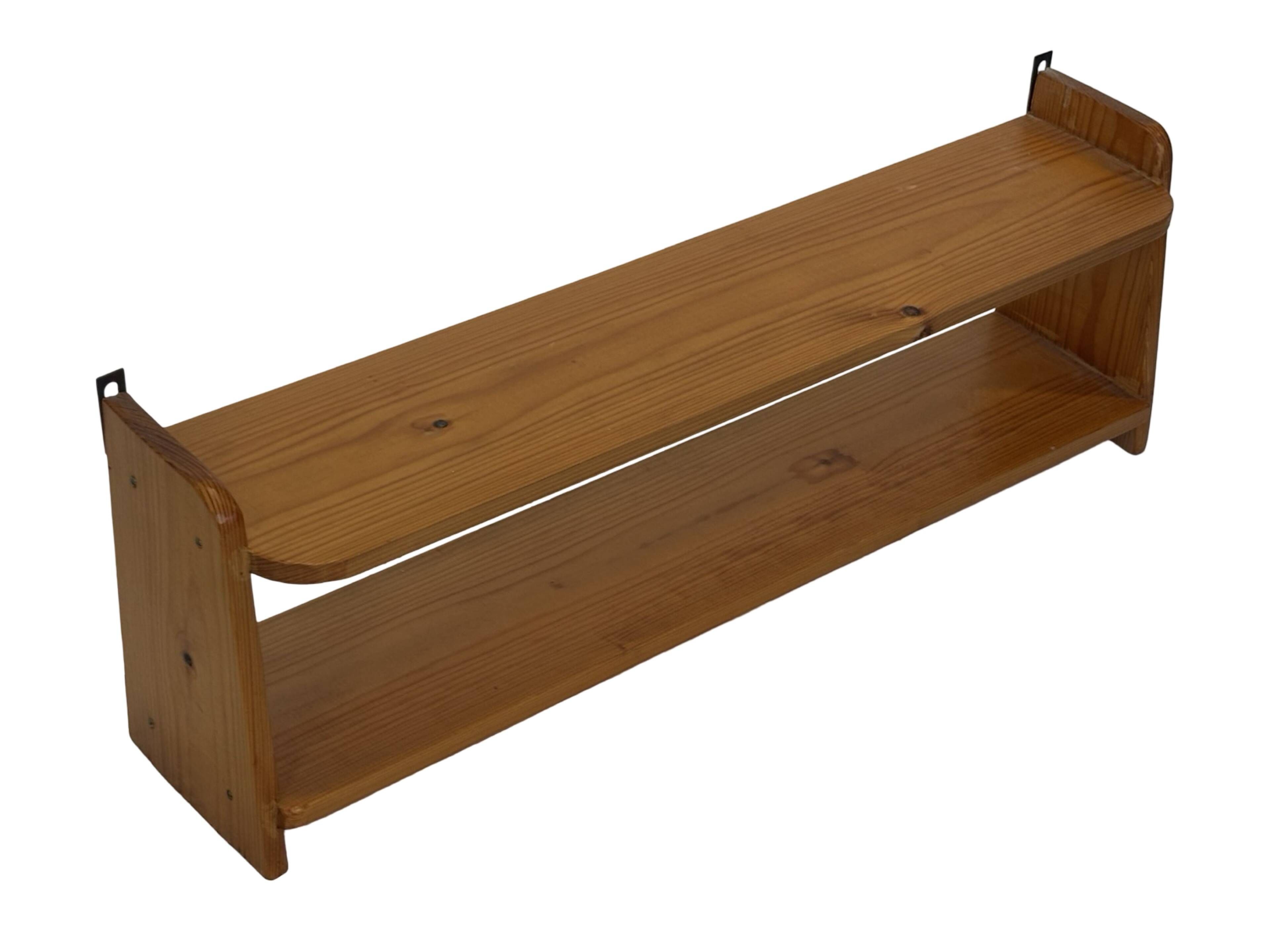 Vintage wooden wall shelve rack in pinewood minimalist design