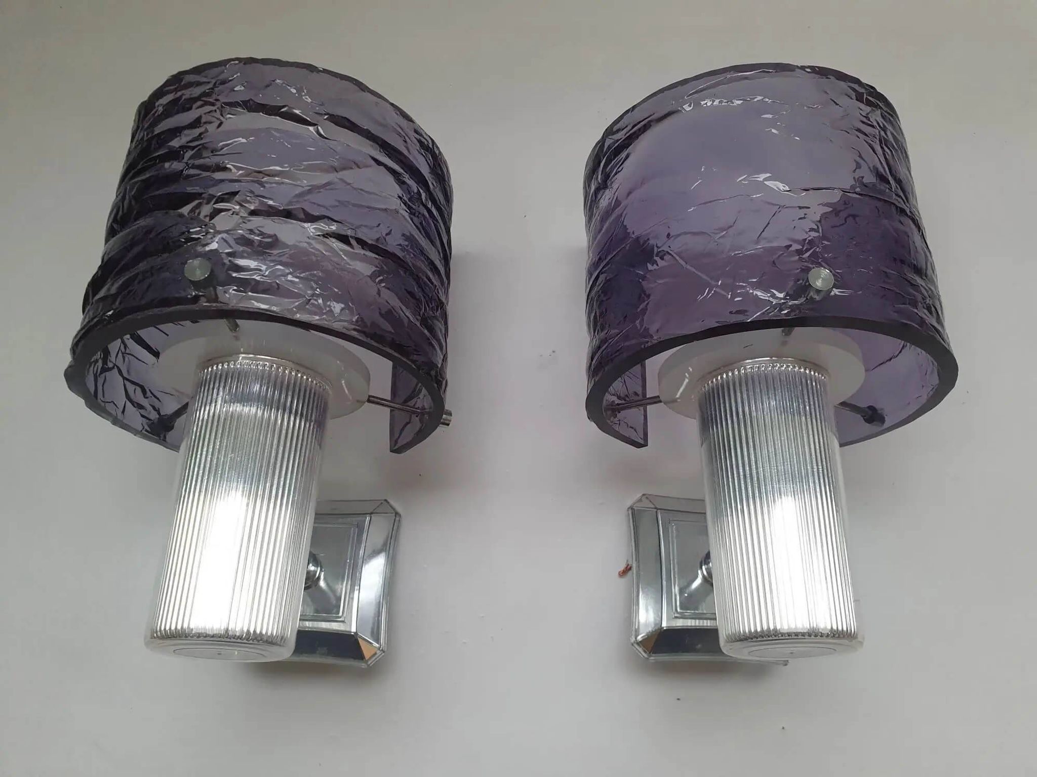 Paire d'appliques murales violet années 70