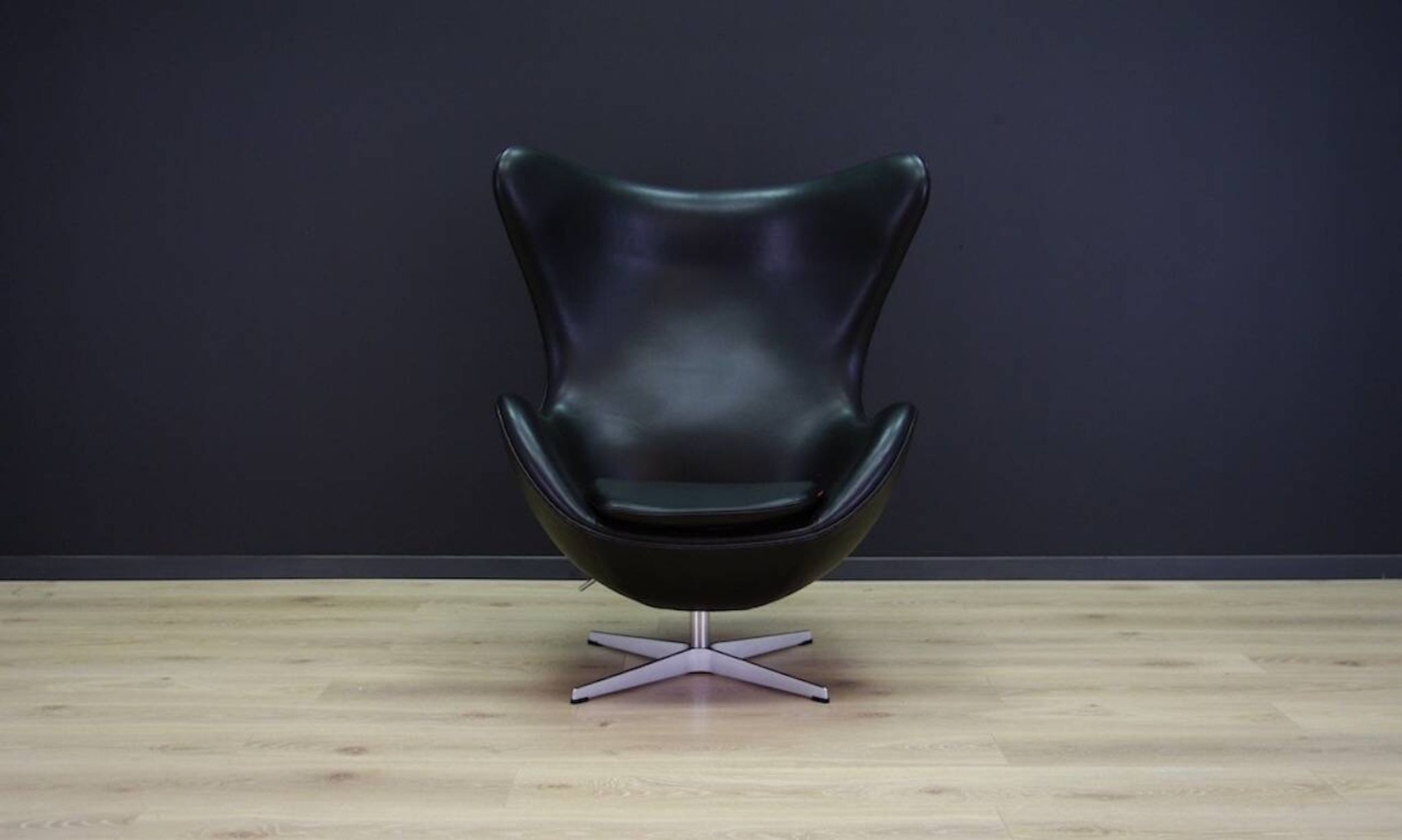 Egg Chair, Danish design, designer: Arne Jacobsen, manufacturer: Fritz Hans