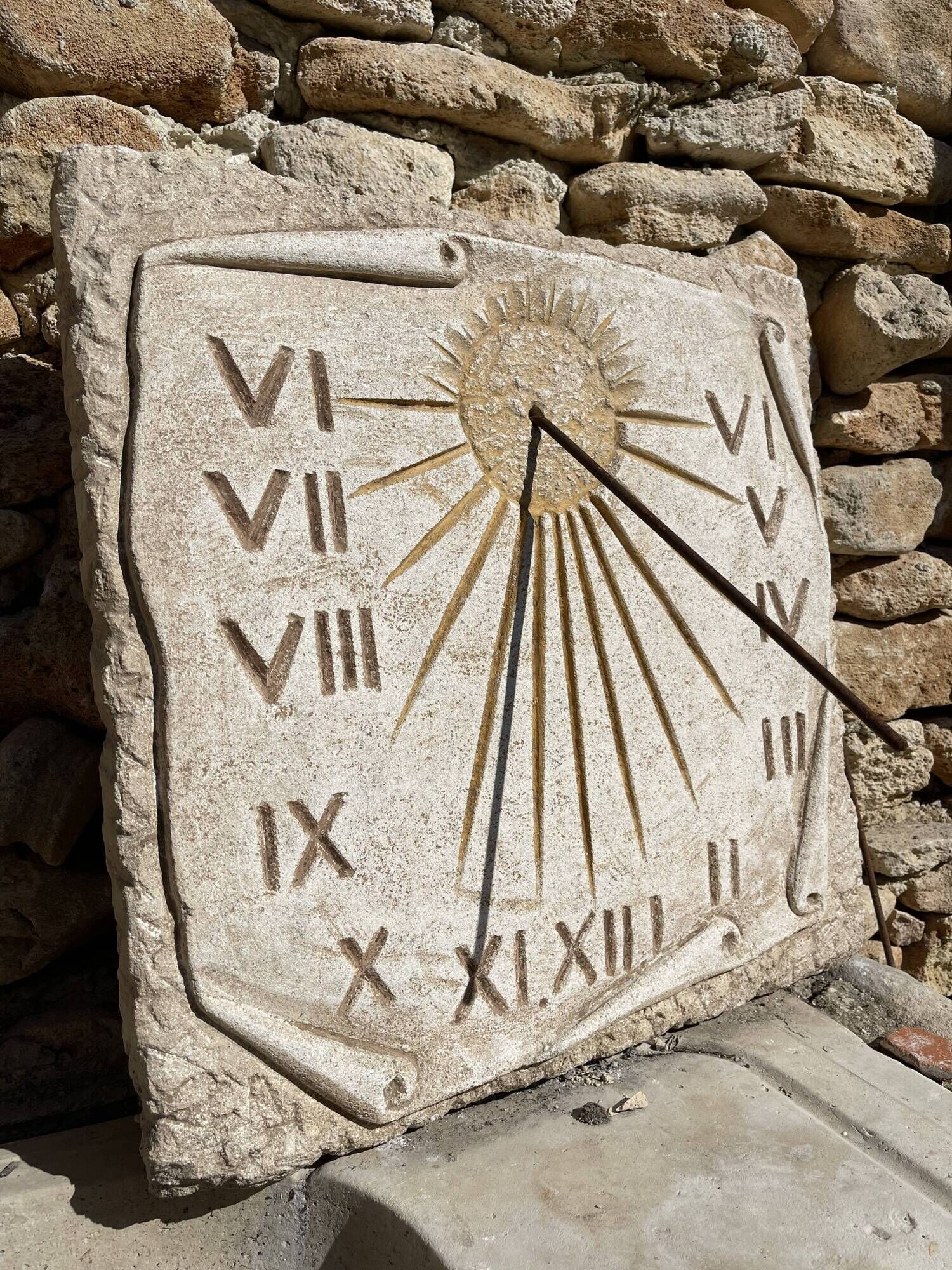 Cadran Solaire Béton Mural Branche Olivier - 39x50cm - Déco Jardin Extérieur - Fabriqué Espagne
