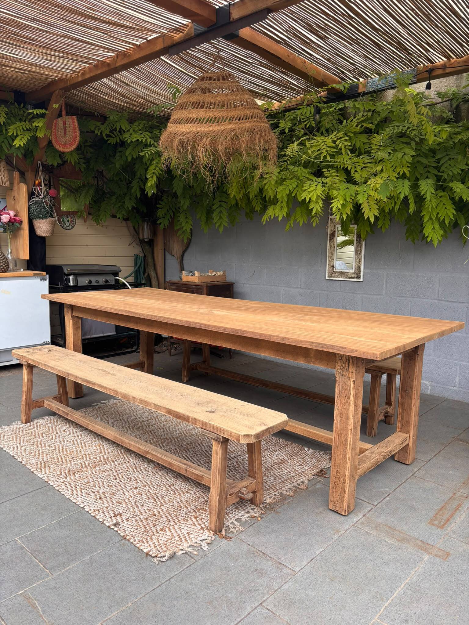 Grande table de ferme avec 2 bancs