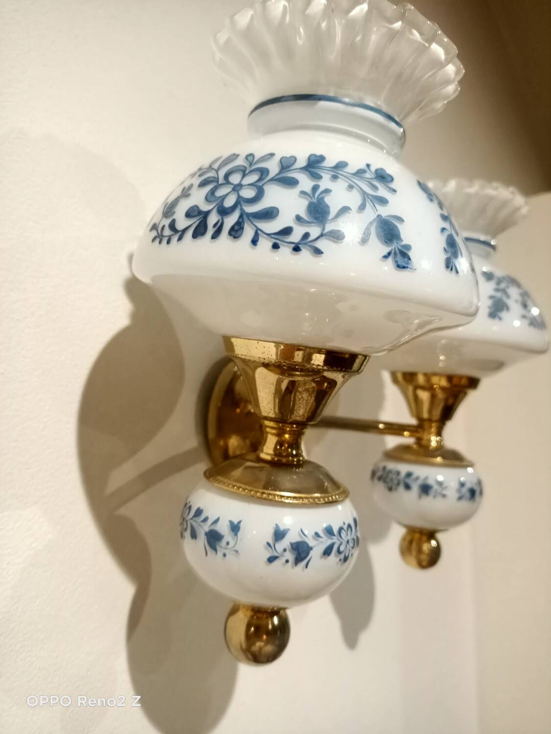 Vintage double wall light