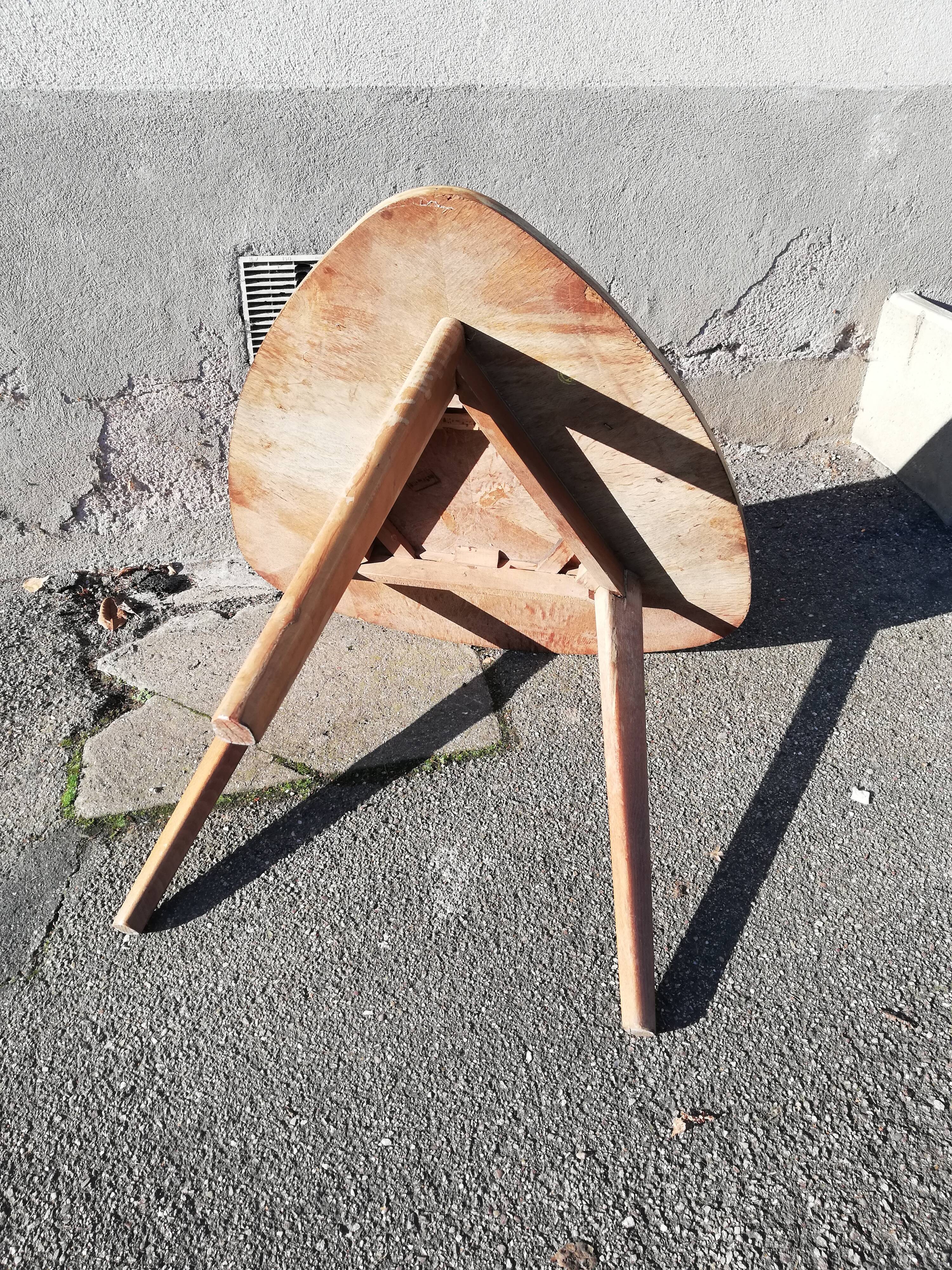 Tripode side table years 50