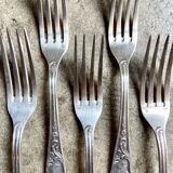 6 silver metal forks