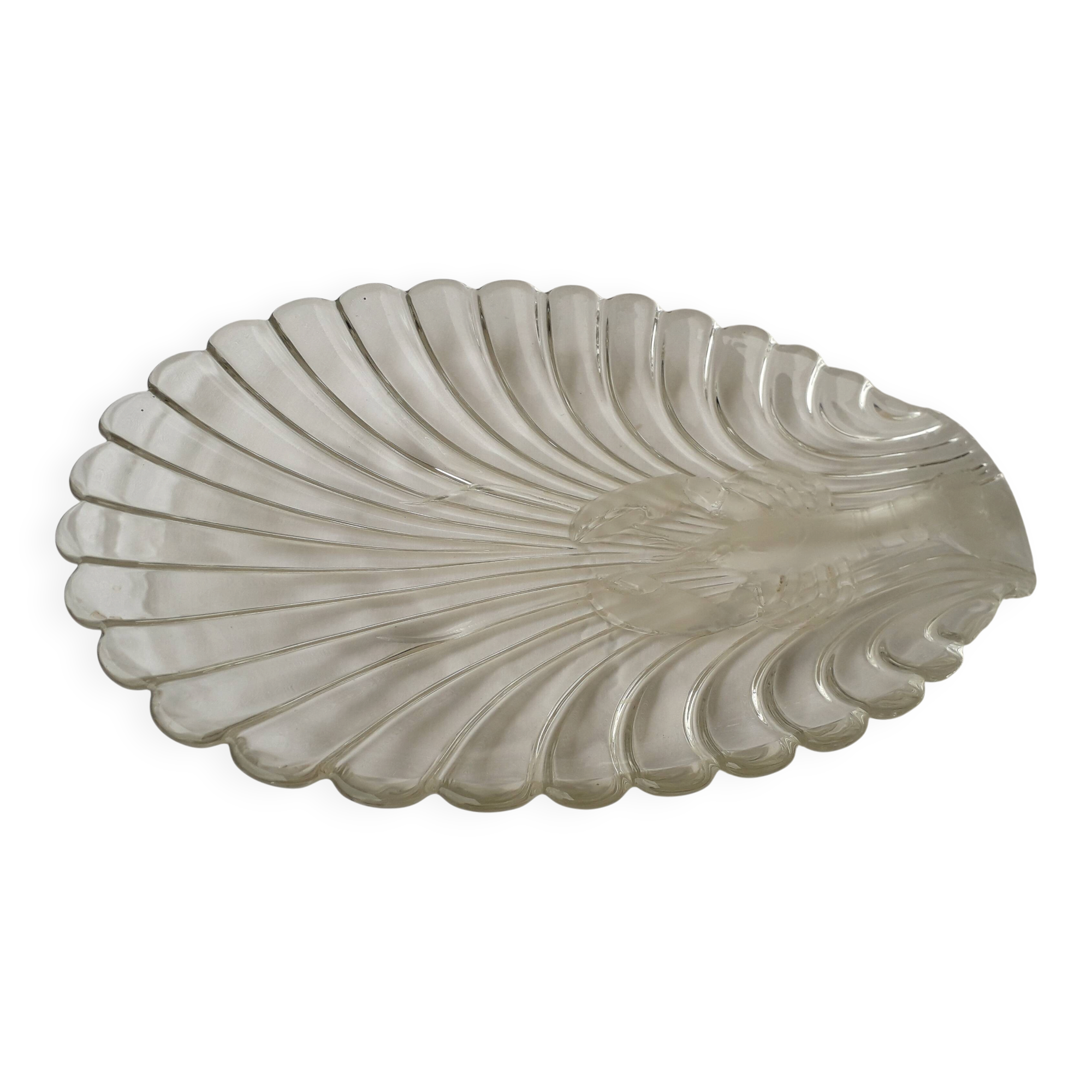 Dish for shellfish or lobster.