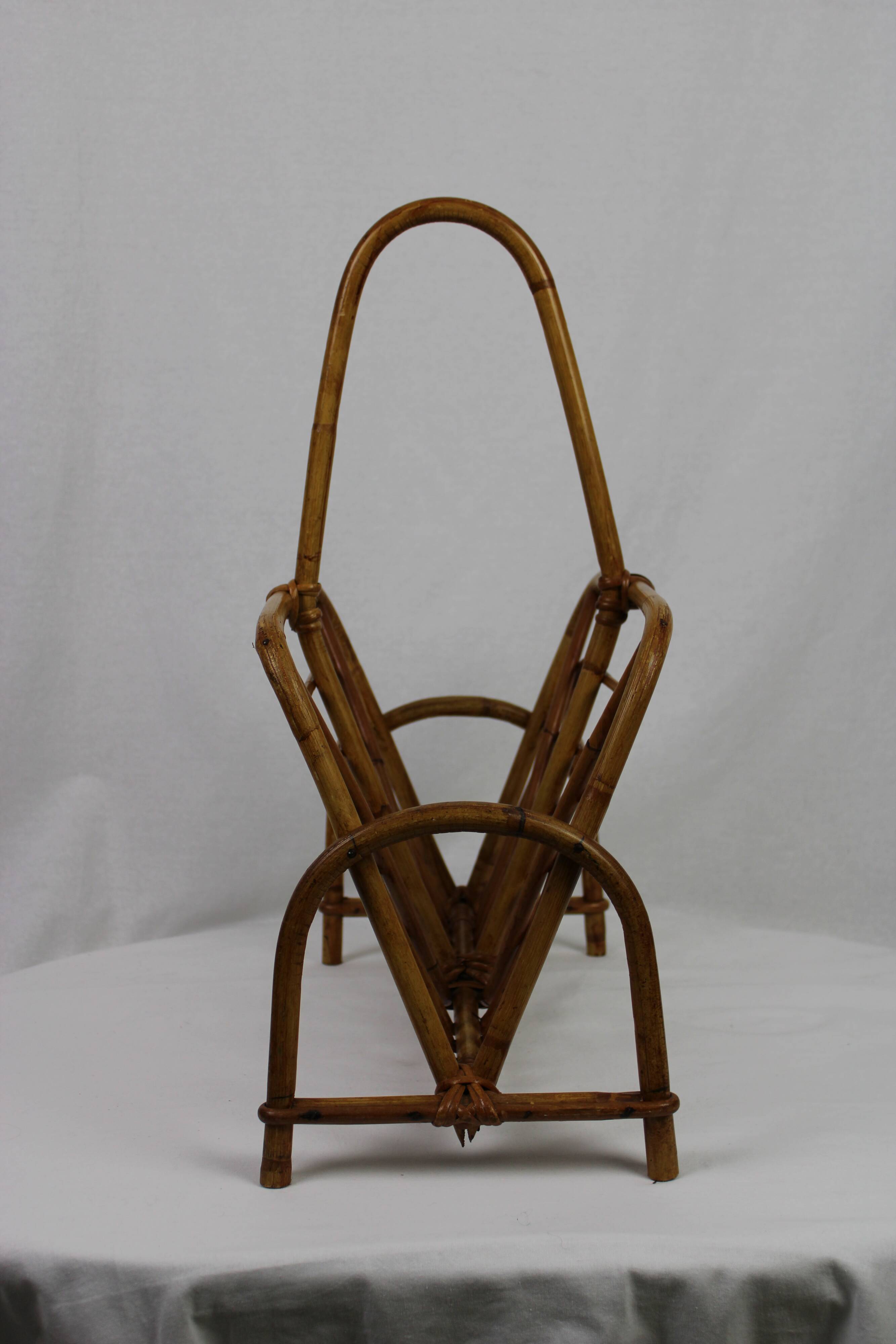 Porte-revue rotin