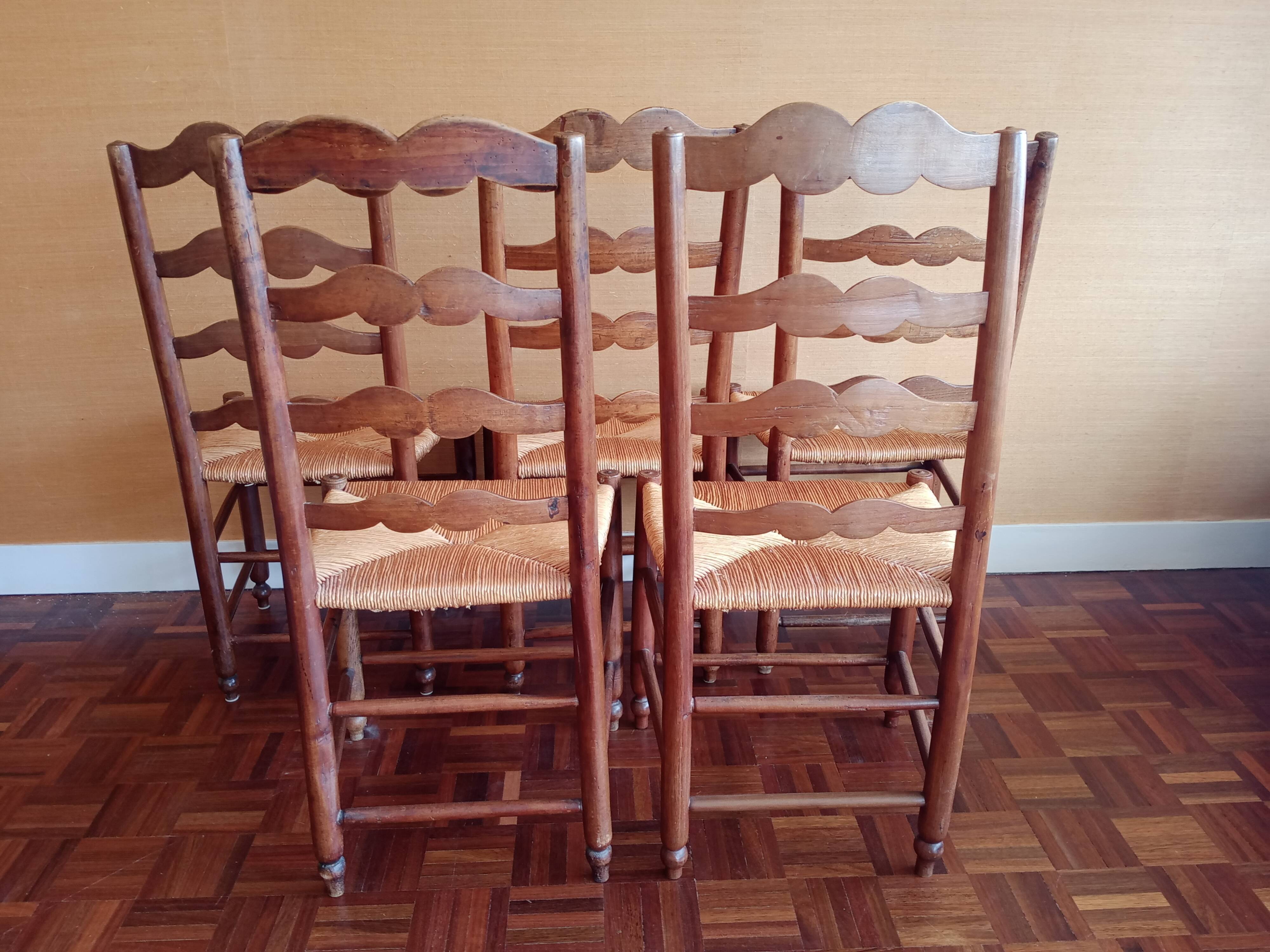 6 old straw chairs 19th