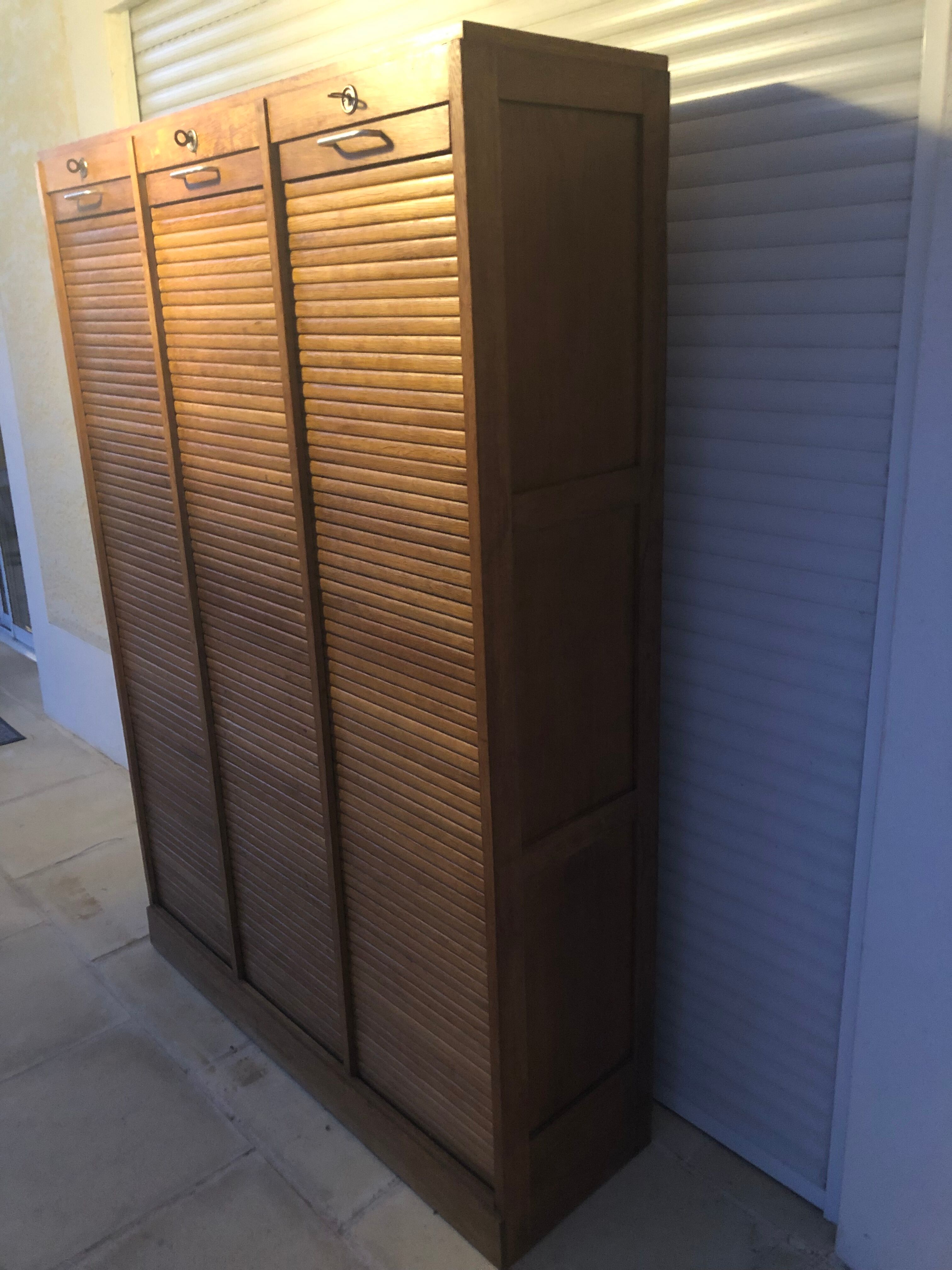 Cabinet binder oak curtains