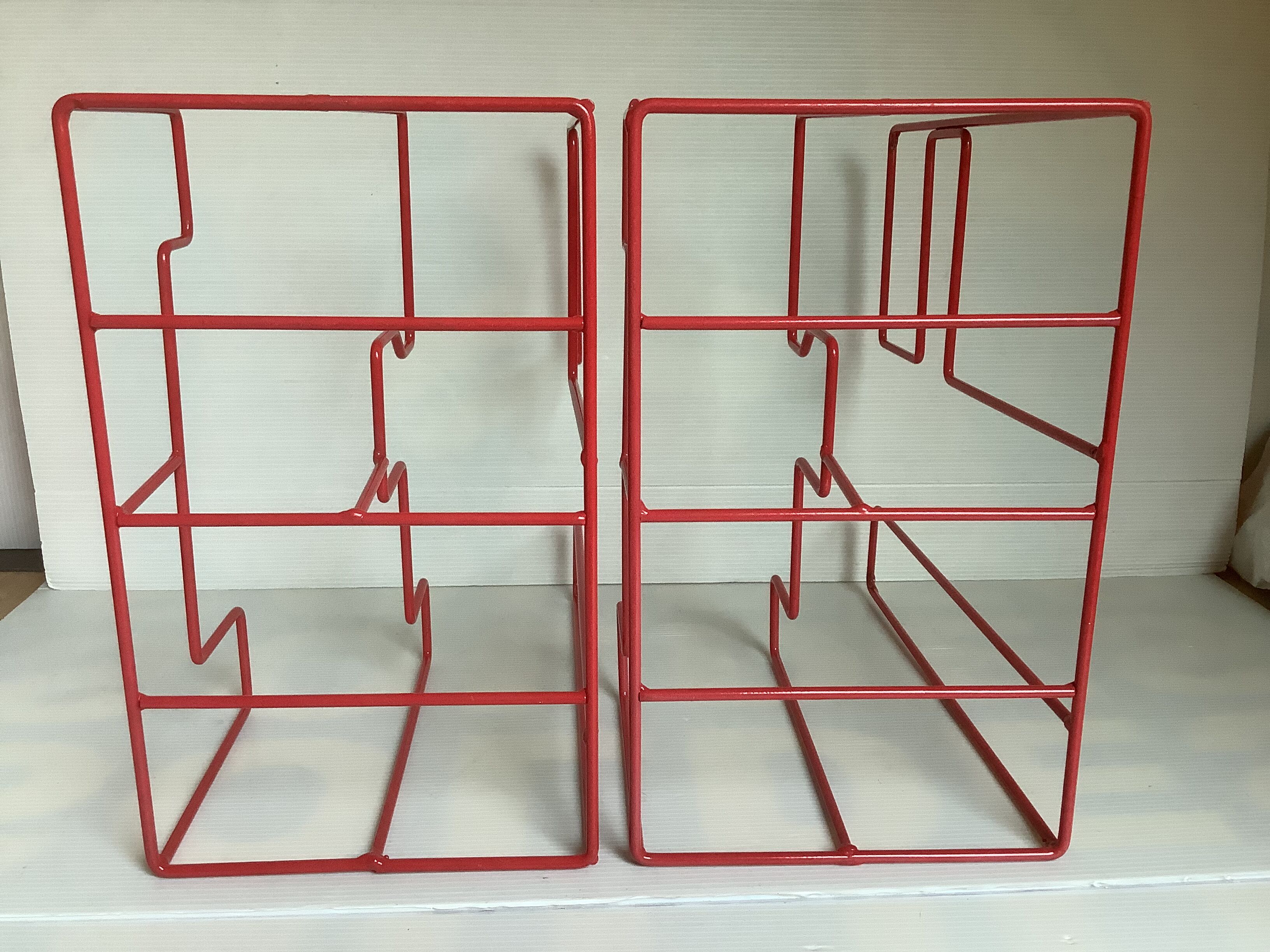 Paire de porte vinyles métal rouge