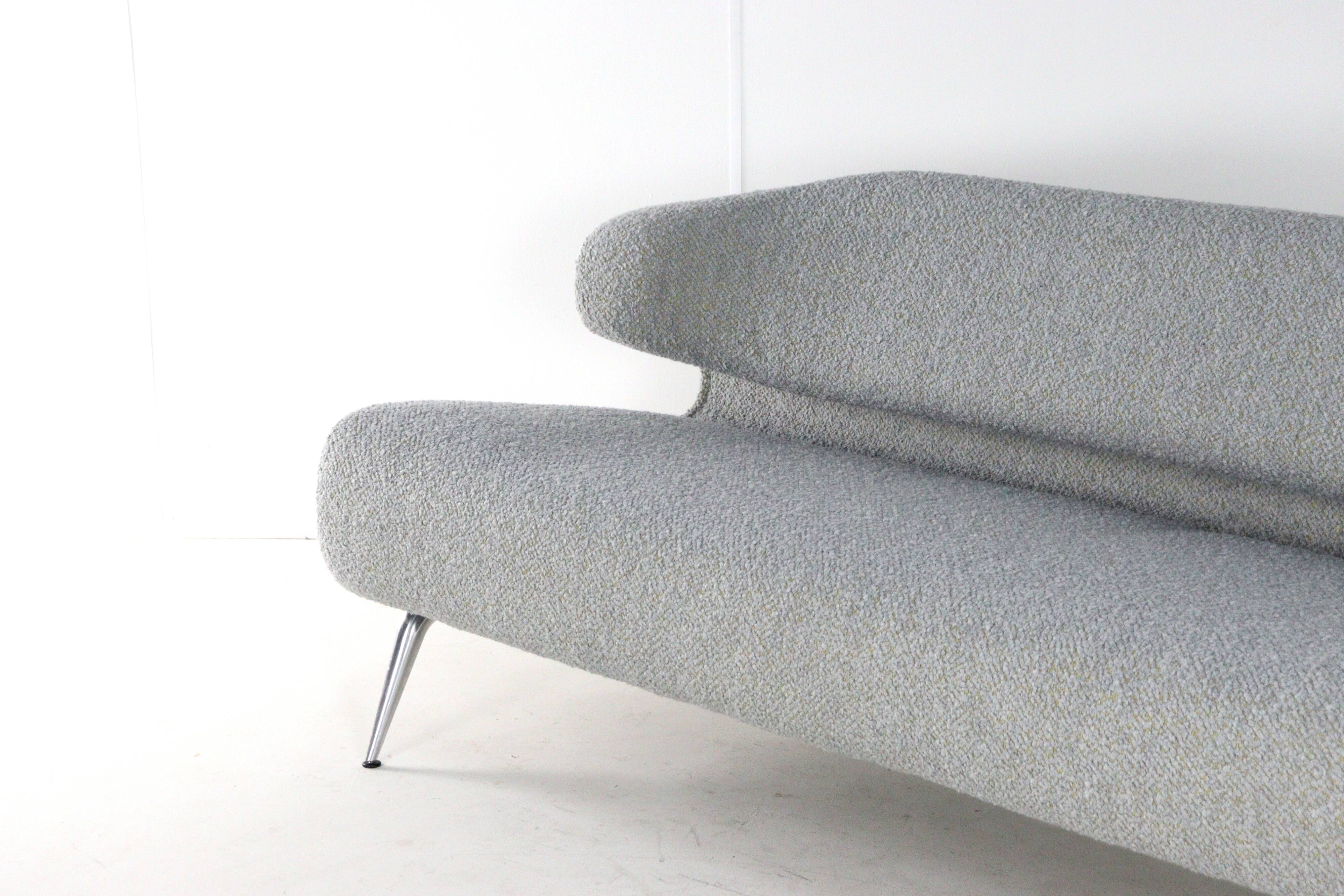 Michel van der Kley for Artifort Bird C 725 sofa - dutch design icon