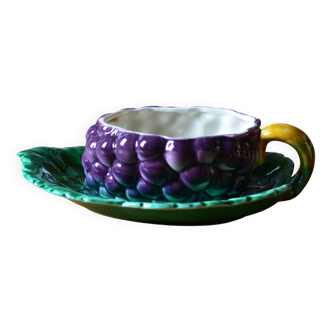 Saucière in Grape Slip