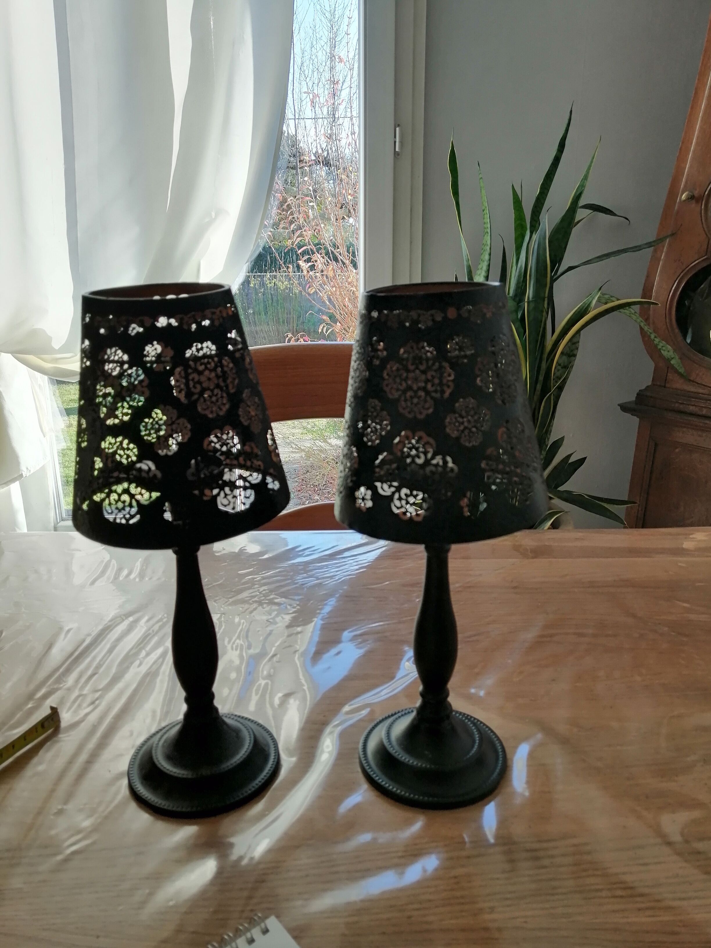 Table floor lamp with candles