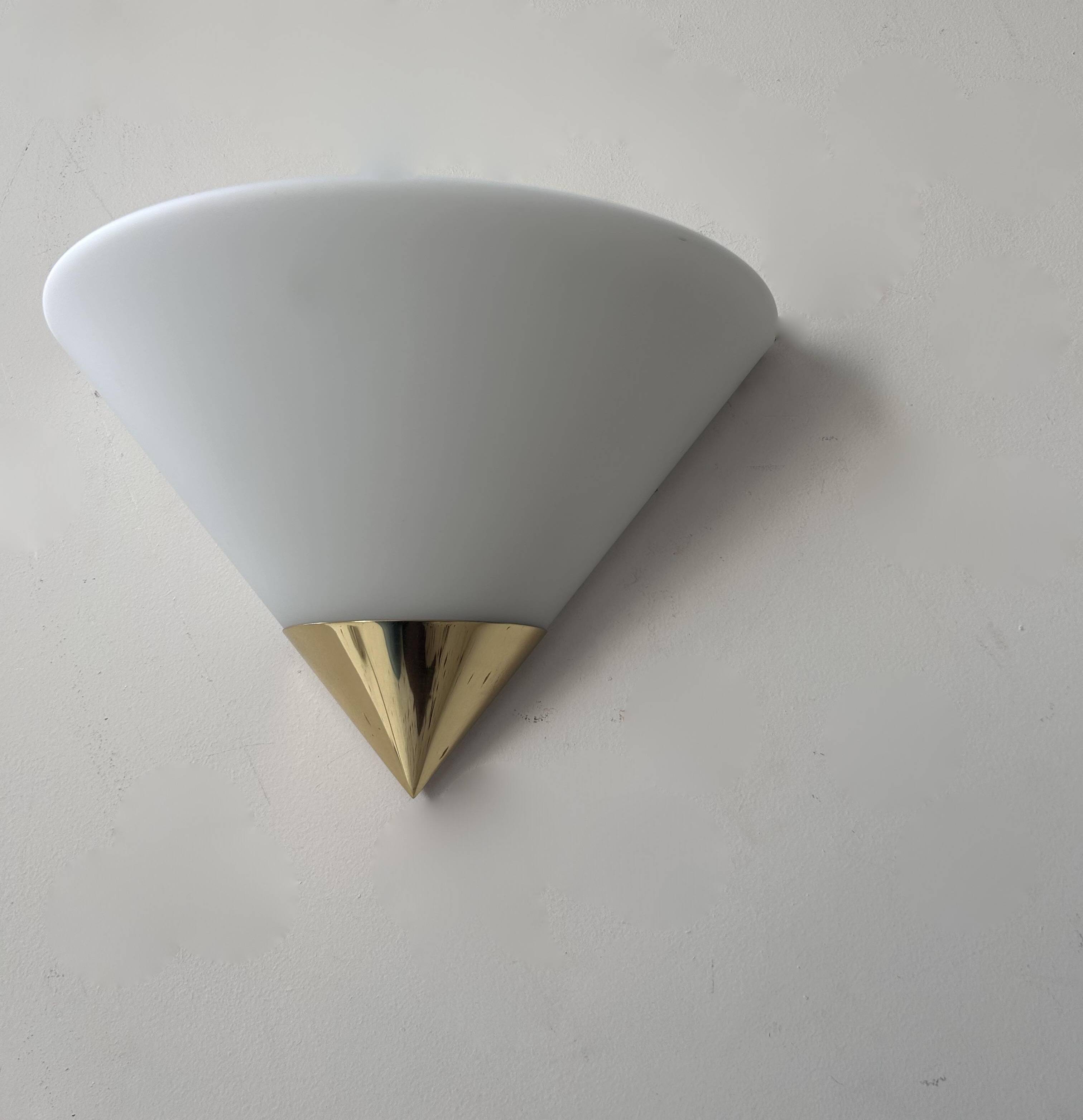 Vintage wall lamp, opaline and brass, Germany 1980s