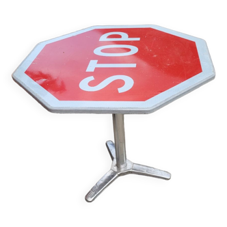 Table bistrot panneau signalisation