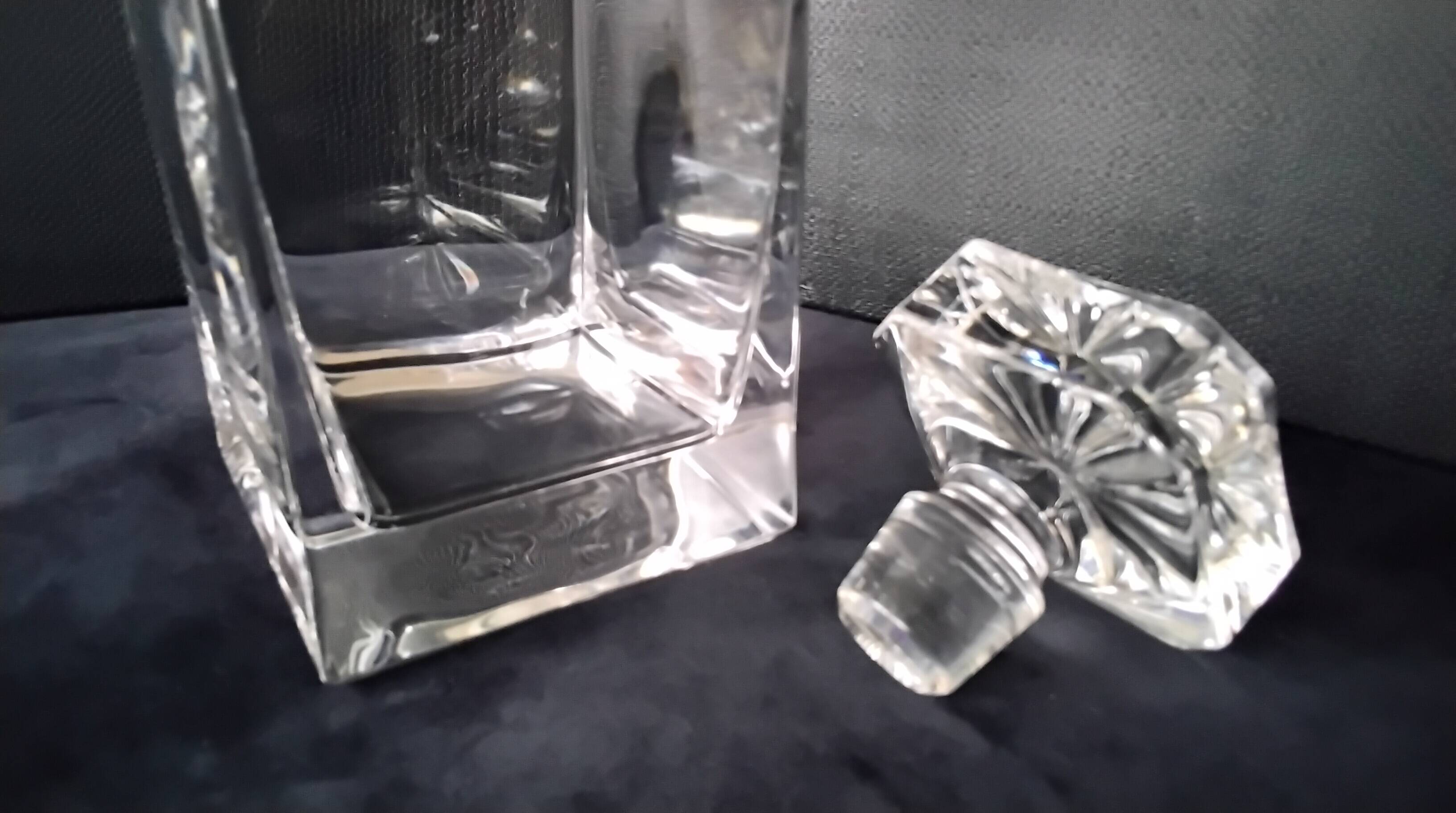 Superb whisky decanter in Sèvres Crystal