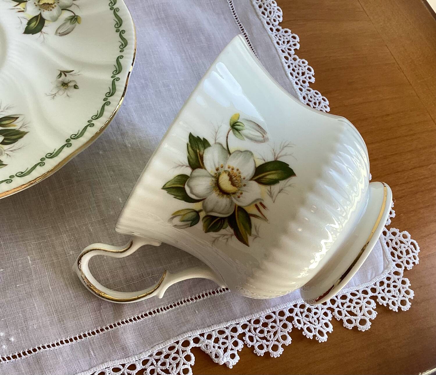 Tasse et sous tasse porcelaine fine anglaise - vintage