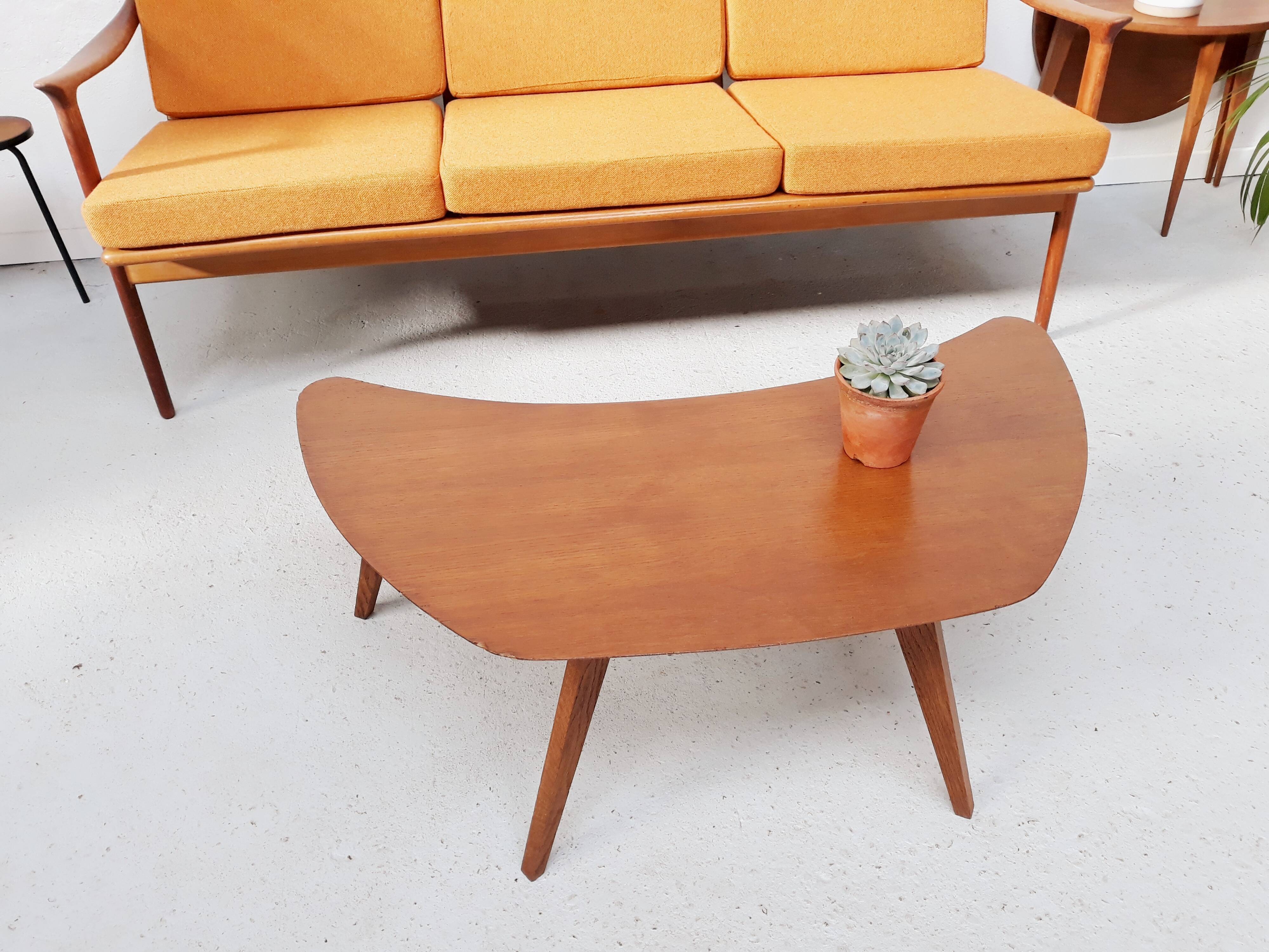 Table basse vintage haricot