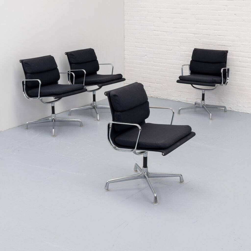 Eames EA208 Soft Pad Chair Herman Miller 1970s
